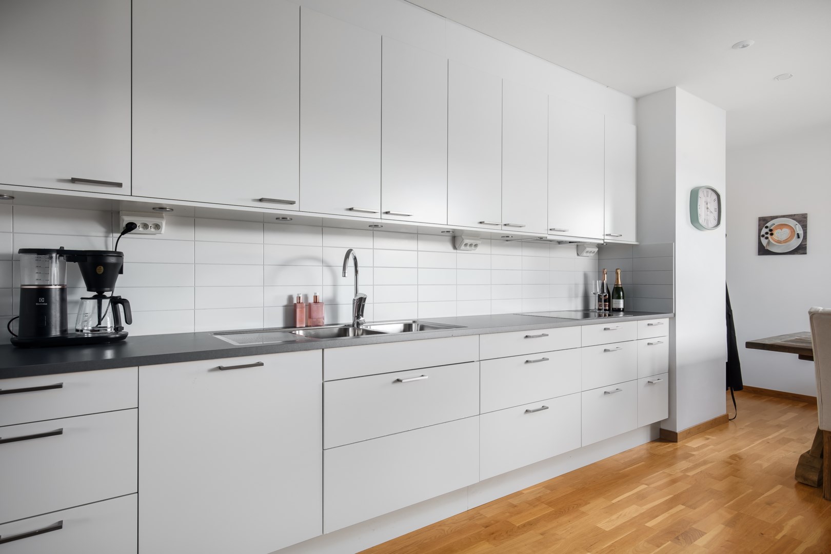 Bostadsbild från Tollare kaj 6, 3 tr, Såld i Tollare, Nacka