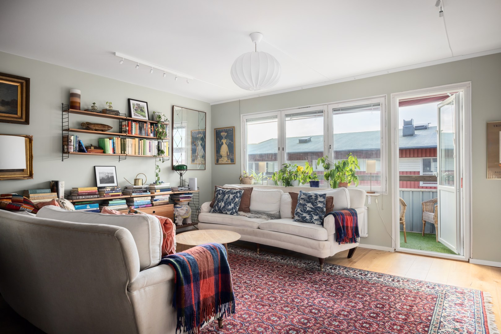 Bostadsbild från Blomstervägen 52, Såld i Finntorp, Nacka