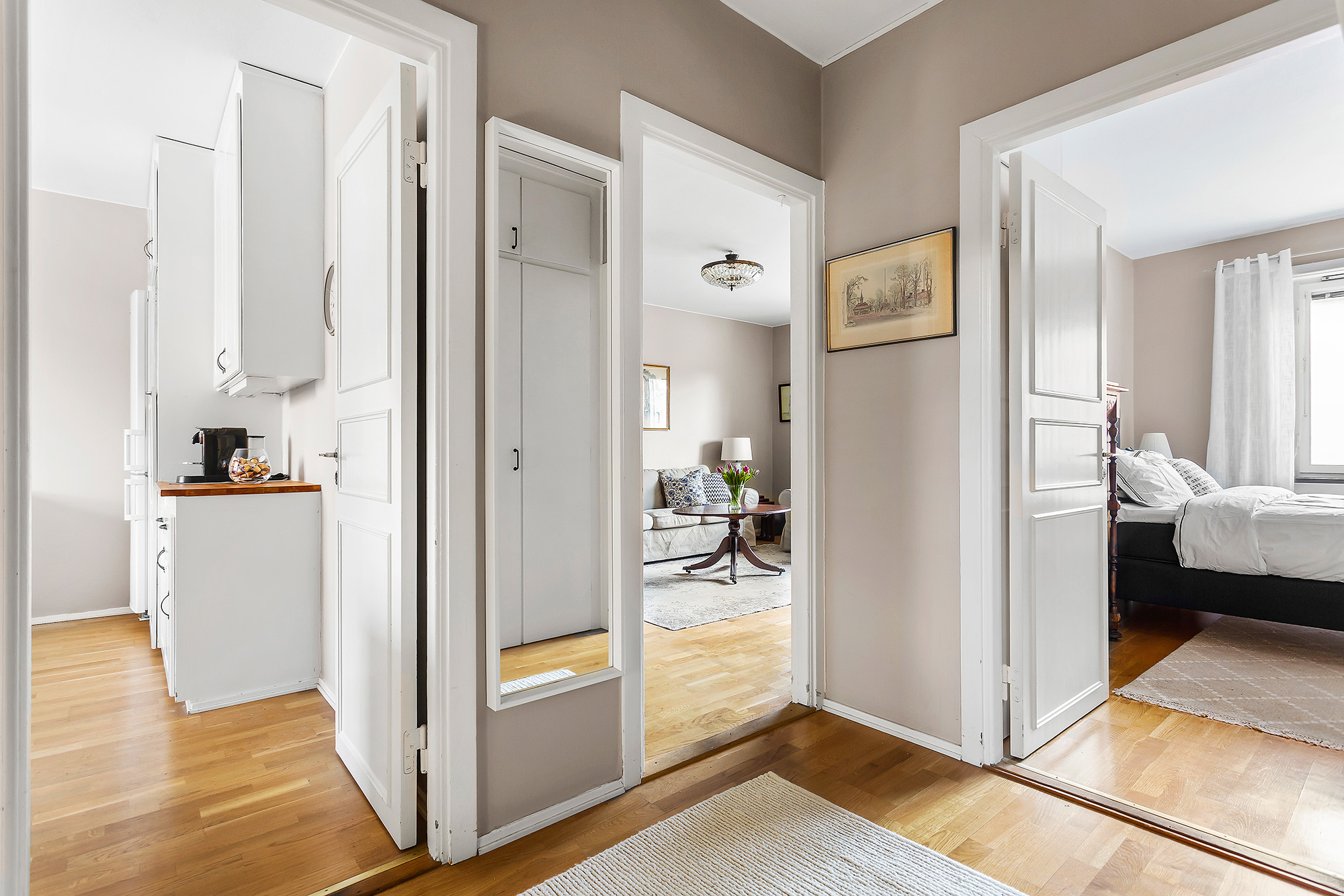 Bostadsbild från Dellensvägen 15, 2 tr, Såld i Årsta, Stockholm