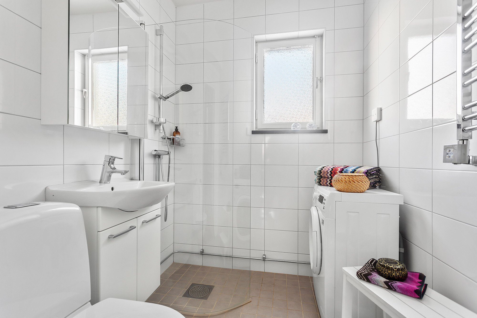 Bostadsbild från Dellensvägen 15, 2 tr, Såld i Årsta, Stockholm