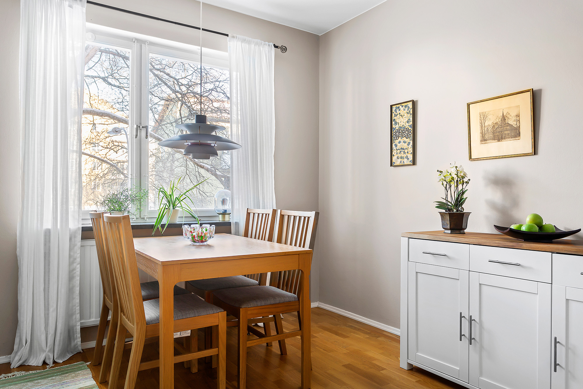 Bostadsbild från Dellensvägen 15, 2 tr, Såld i Årsta, Stockholm