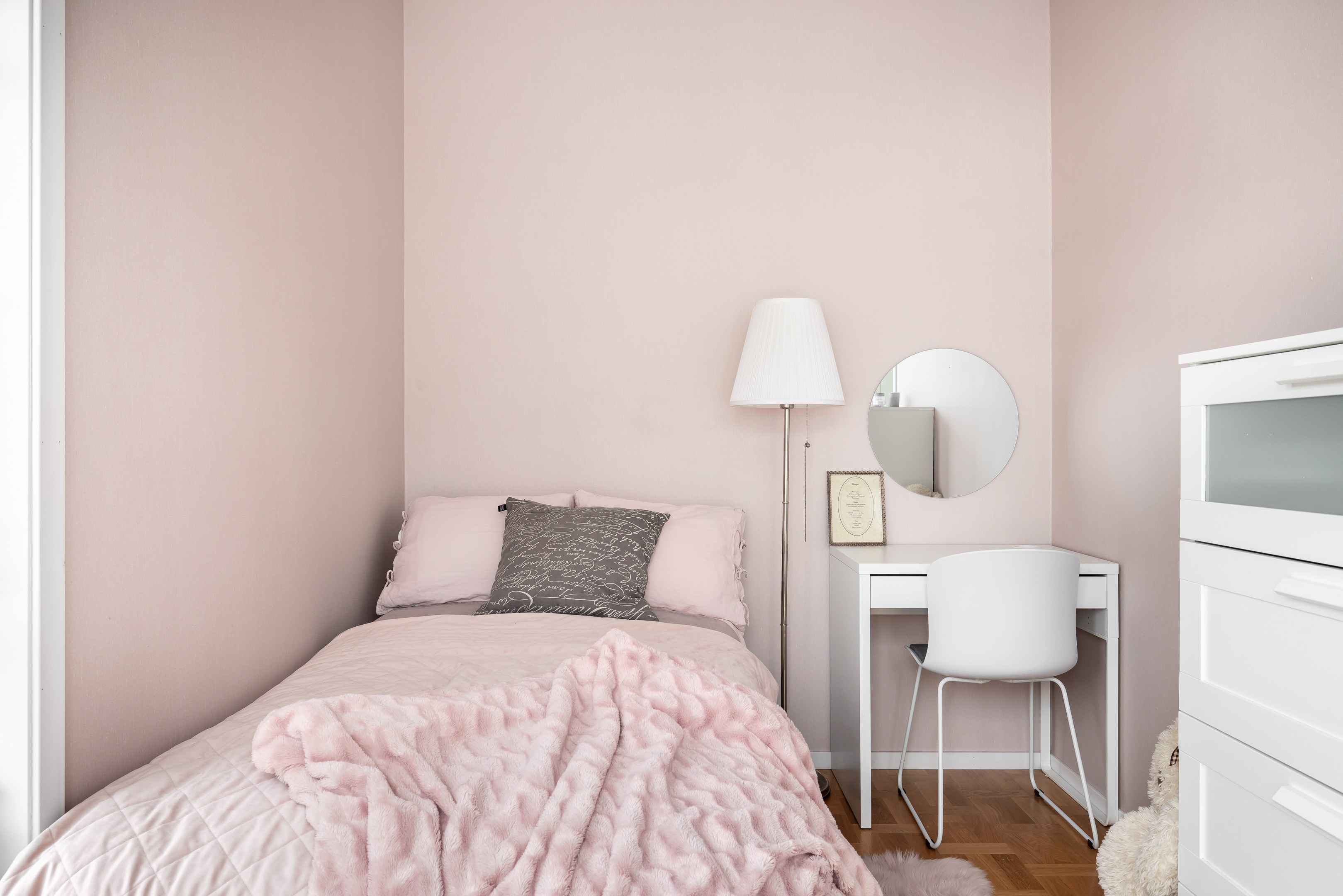 Bostadsbild från Tollarevägen 4, 2 tr, Såld i Tollare, Nacka