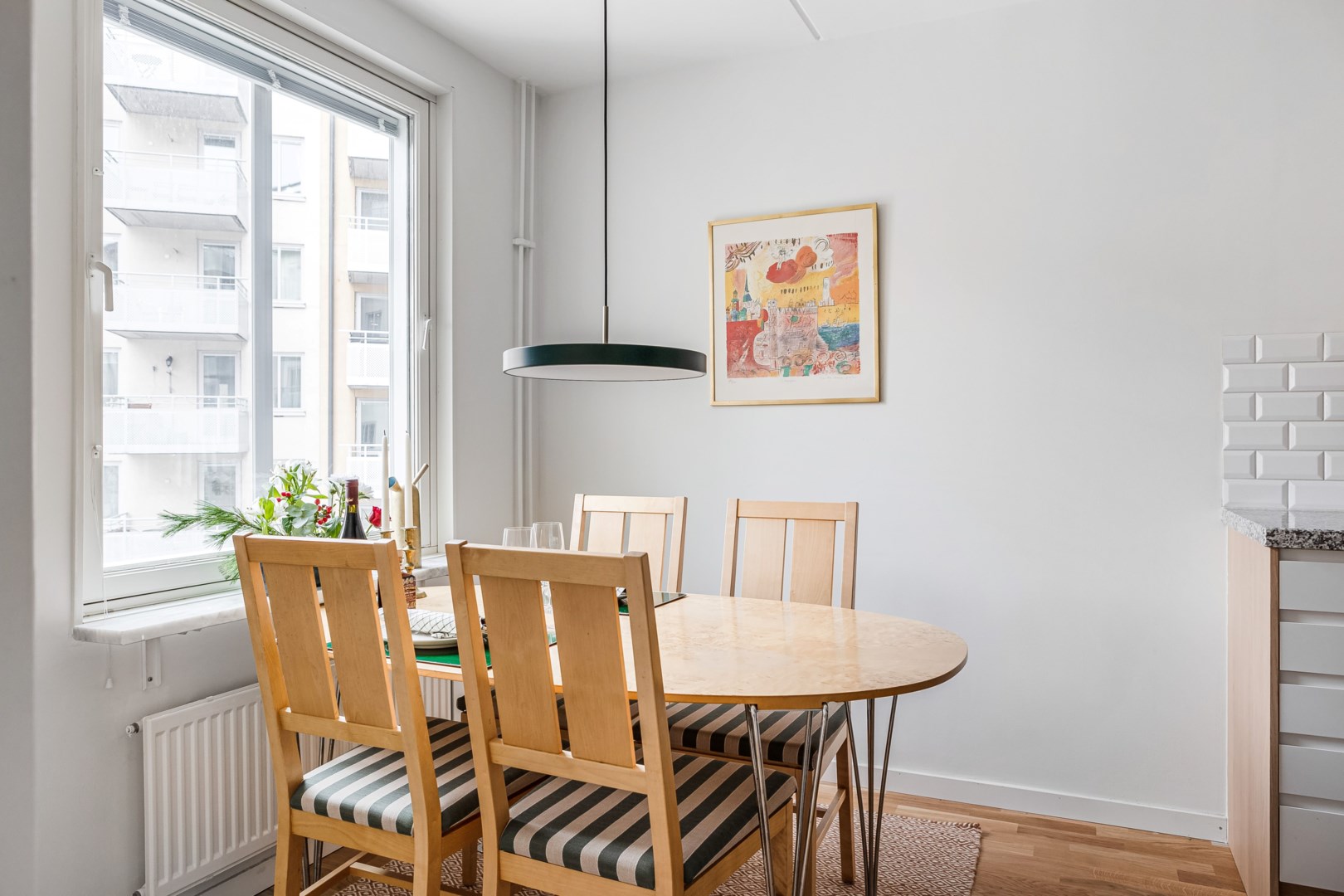 Bostadsbild från Karlavägen 4, 3 tr, Såld i Östermalm - Lärkstan, Stockholm