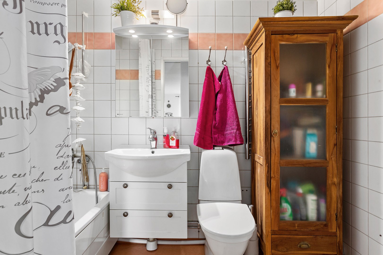 Bostadsbild från Utövägen 10, Såld i Västra Orminge, Nacka