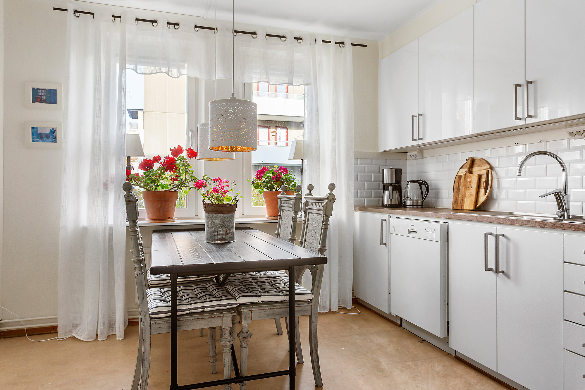 Bostadsbild från Utövägen 10, Såld i Västra Orminge, Nacka