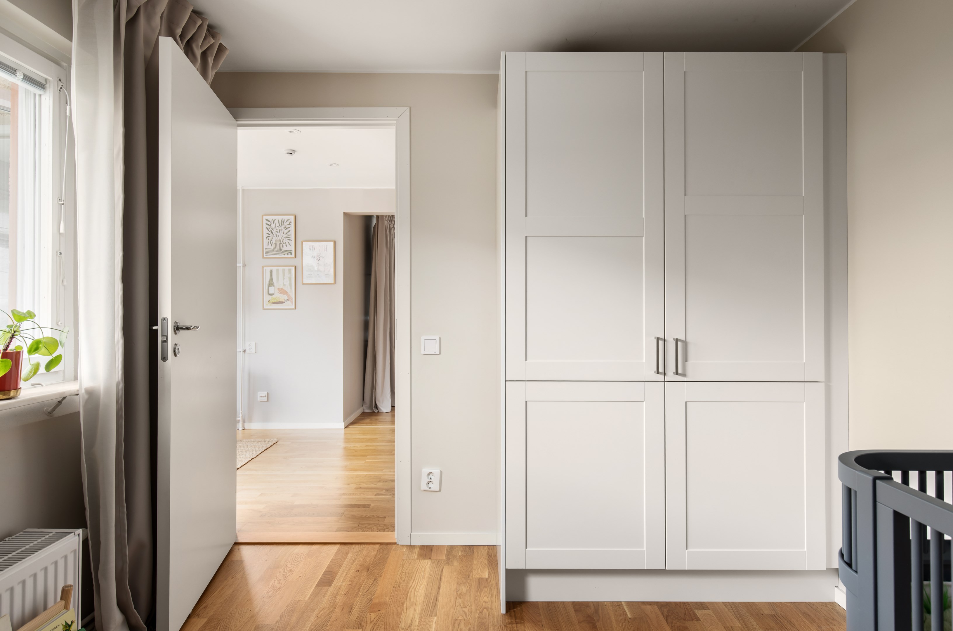 Bostadsbild från Landåvägen 75, Till salu i Jarlaberg, Nacka