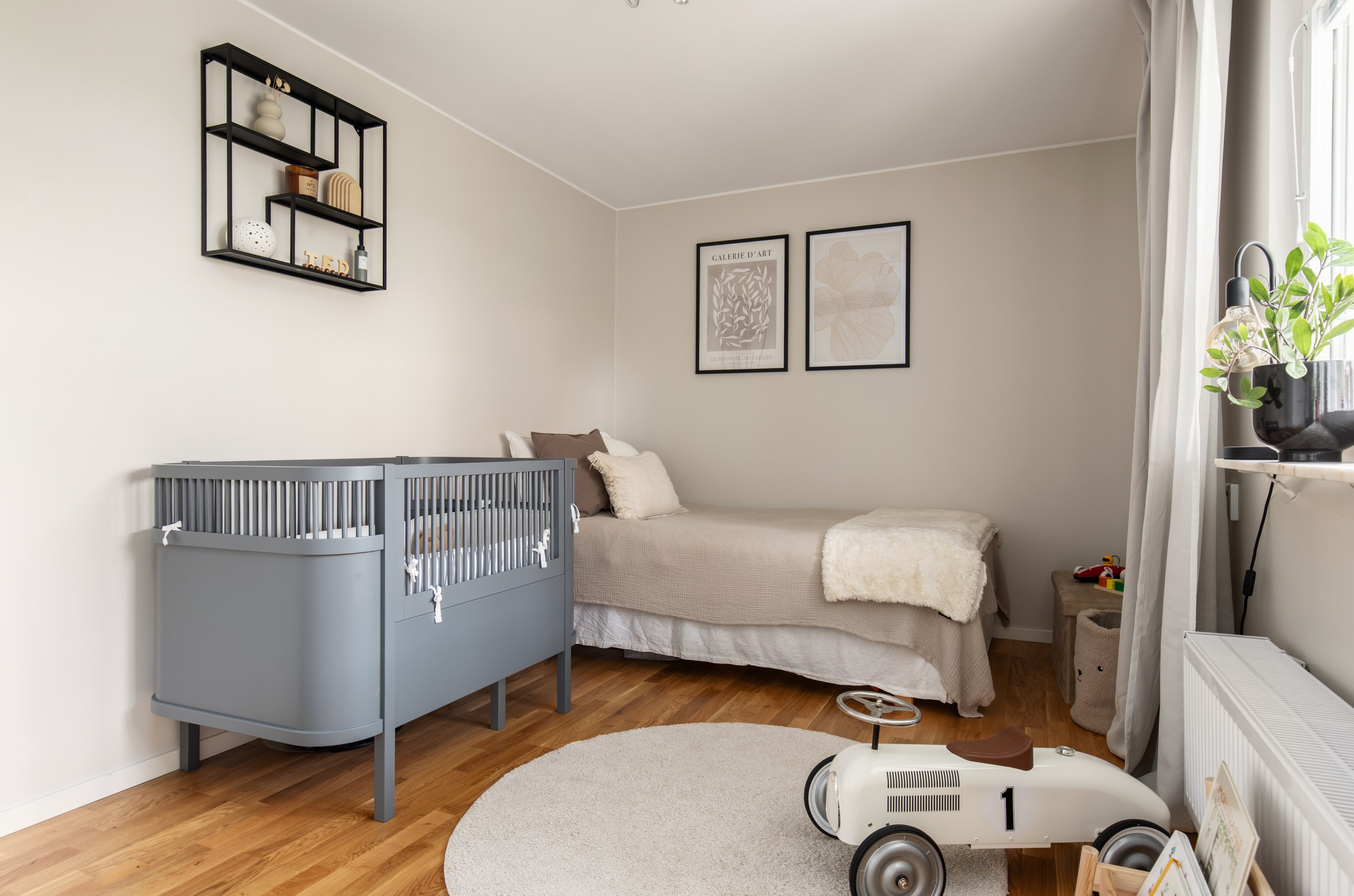 Bostadsbild från Landåvägen 75, Till salu i Jarlaberg, Nacka