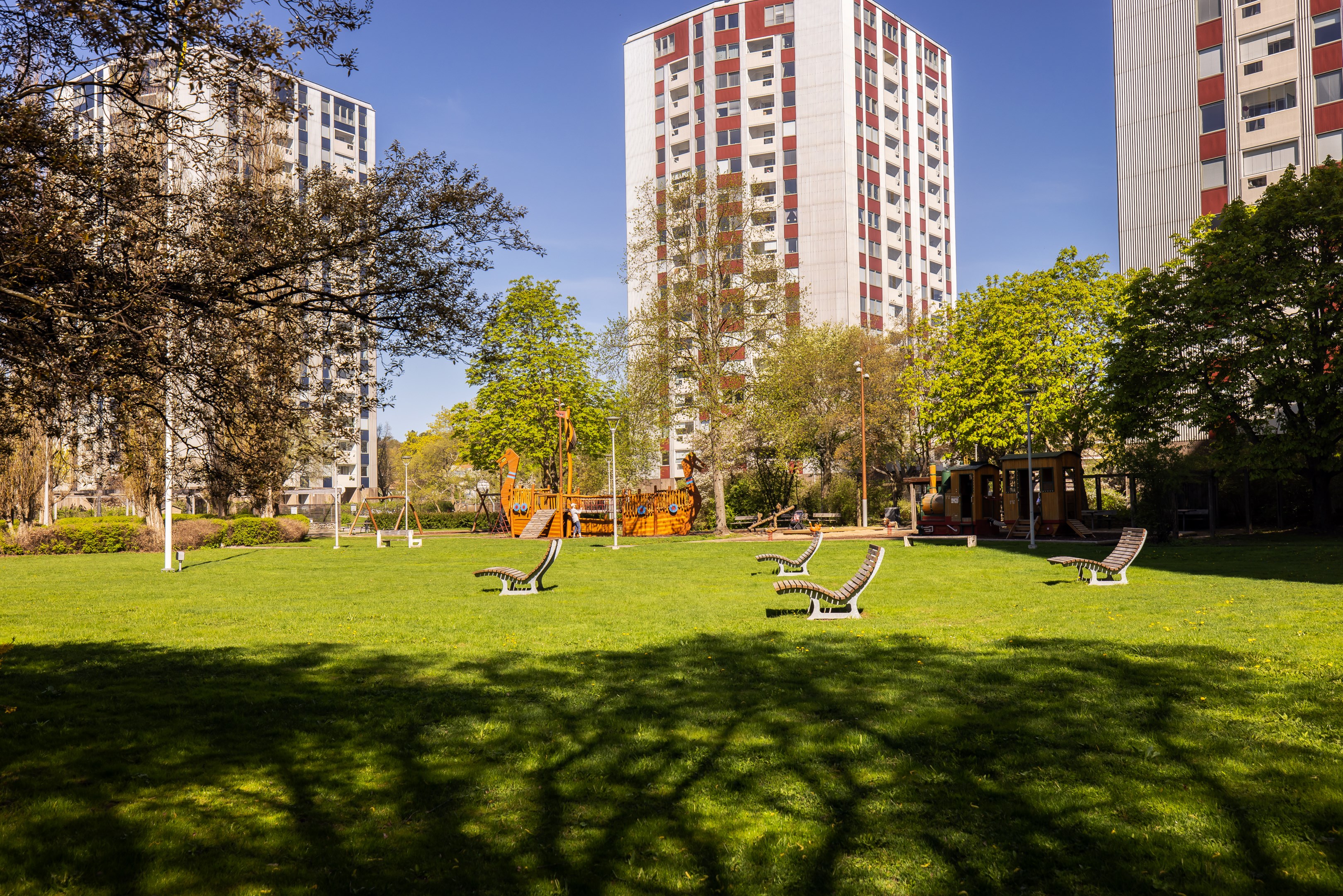 Bostadsbild från Näsbydalsvägen 16, 14tr, Såld i Näsbydal, Täby
