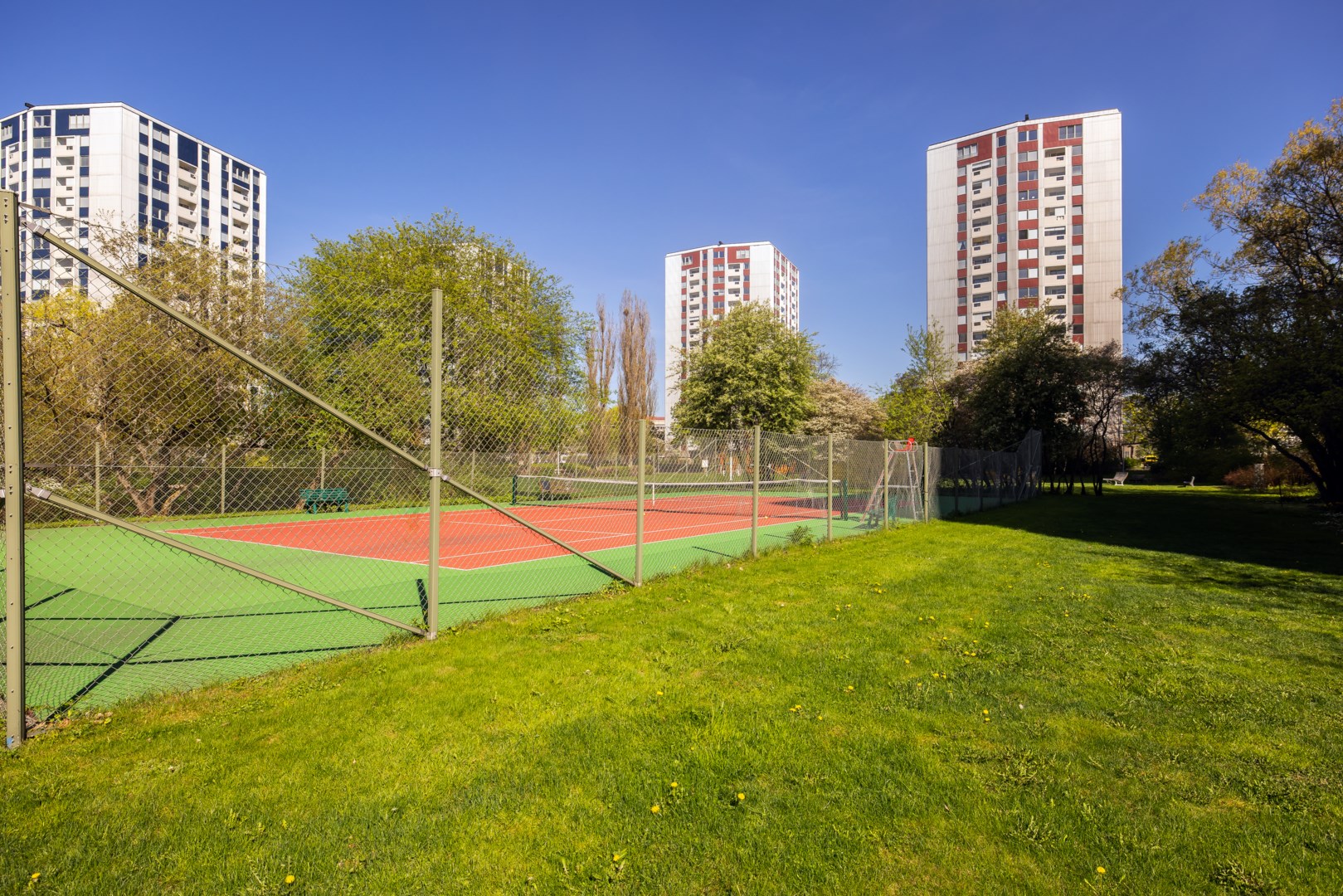 Bostadsbild från Näsbydalsvägen 16, 14tr, Såld i Näsbydal, Täby