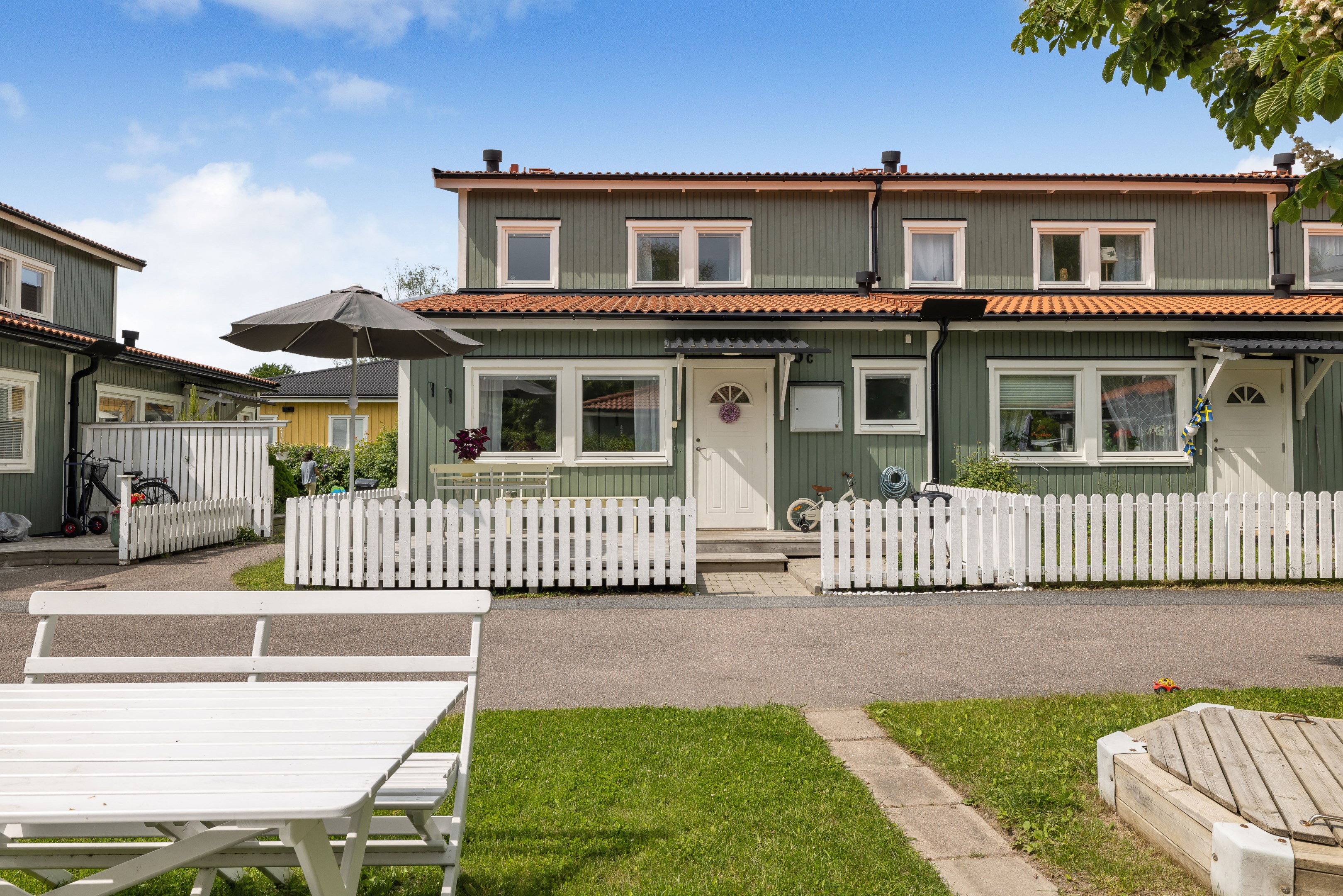 Bostadsbild från Fibyvägen 6C, Såld i Vänge, Uppsala