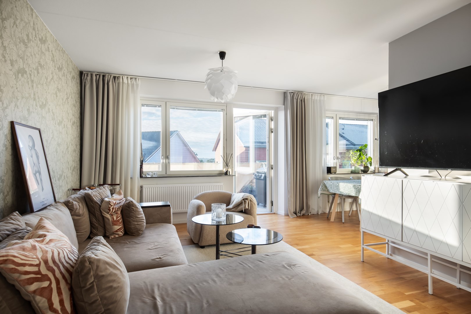 Bostadsbild från Hedenströms väg 11, 5/5 tr, Såld i Tollare, Nacka