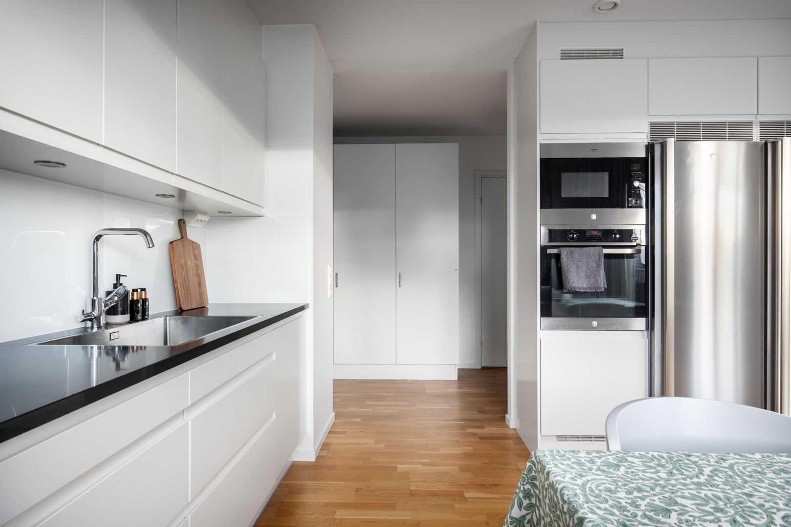 Bostadsbild från Hedenströms väg 11, 5/5 tr, Såld i Tollare, Nacka