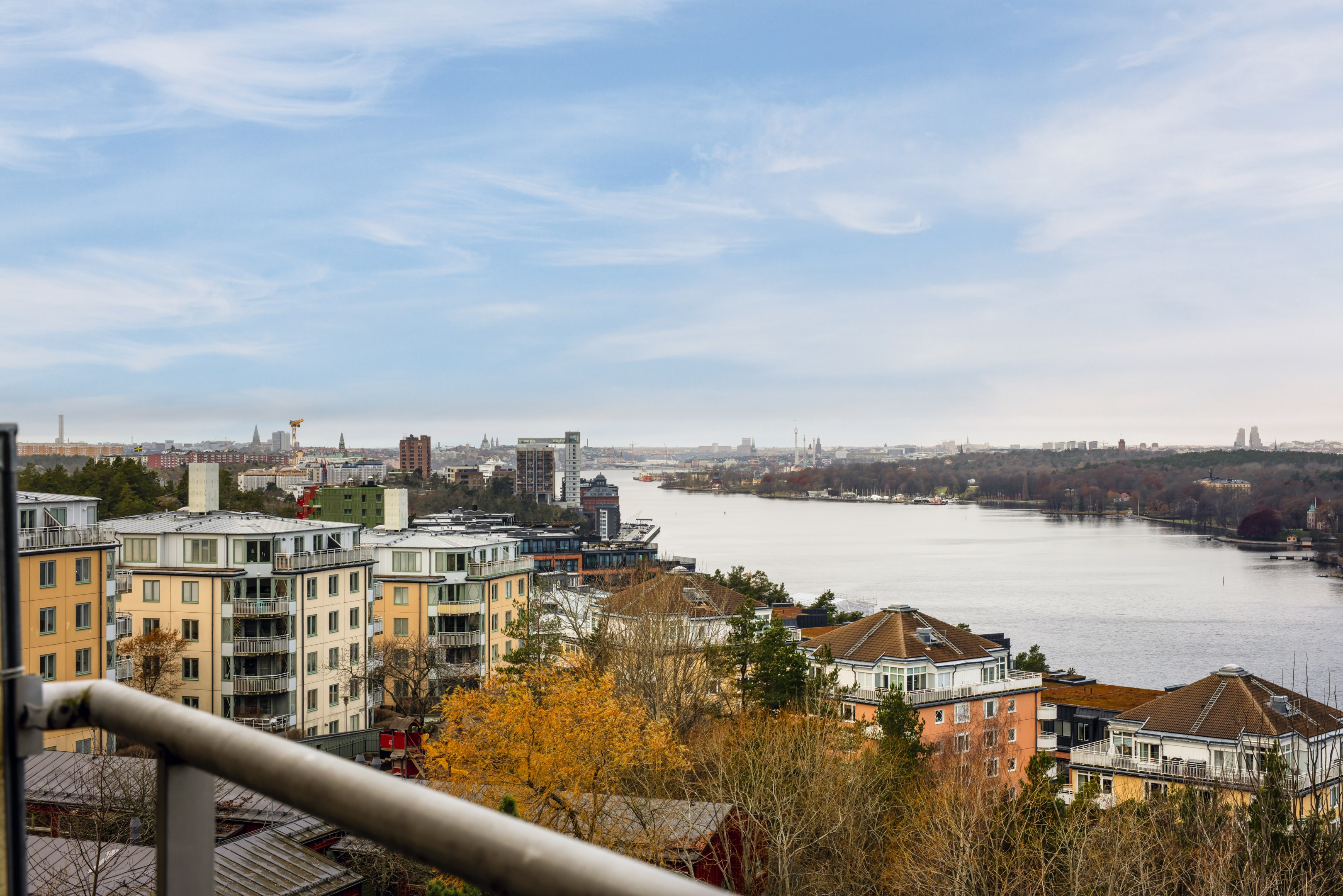 Bostadsbild från Fyrspannsvägen 41, Såld i Jarlaberg, Nacka