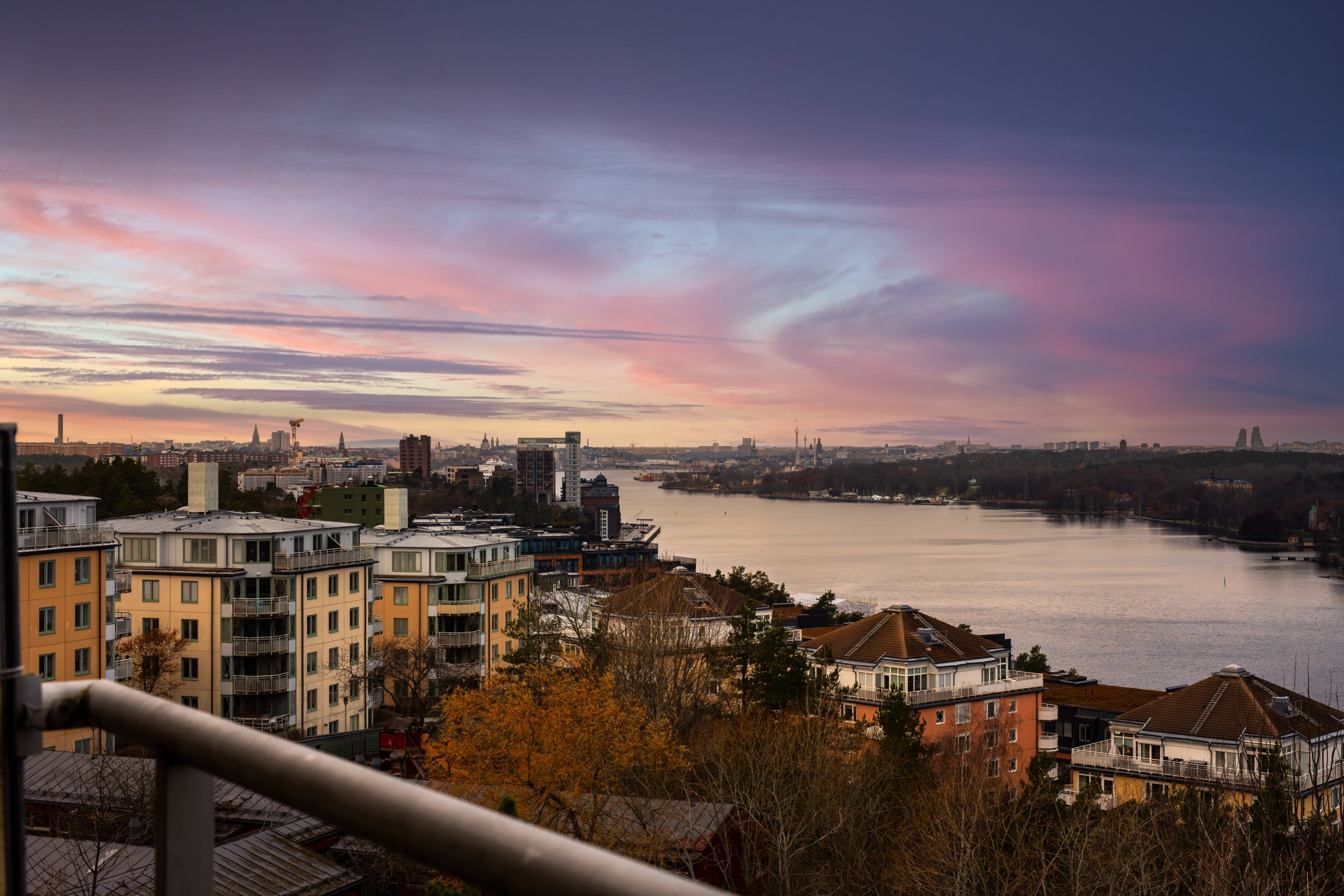 Bostadsbild från Fyrspannsvägen 41, Såld i Jarlaberg, Nacka