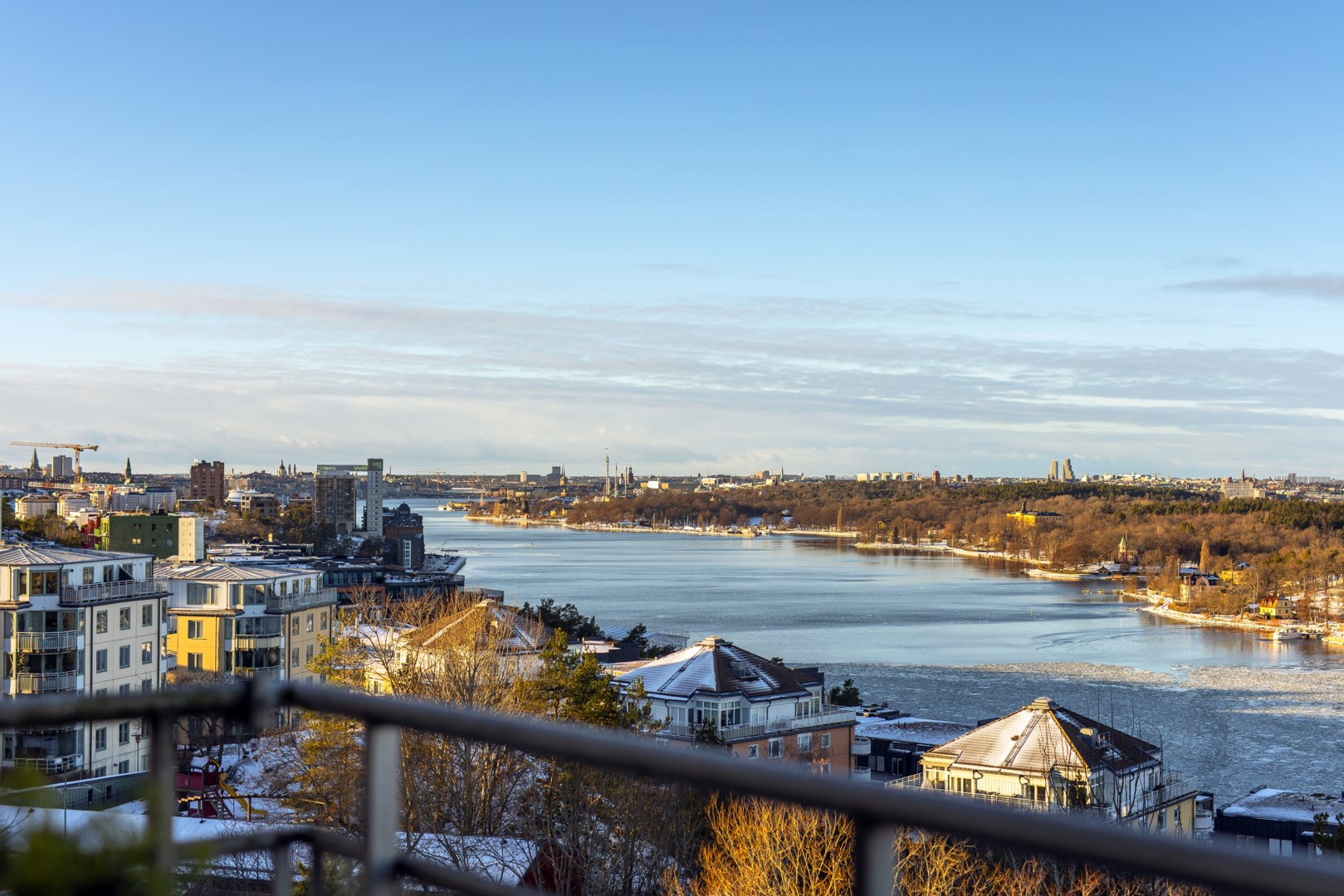 Bostadsbild från Fyrspannsvägen 41, Såld i Jarlaberg, Nacka