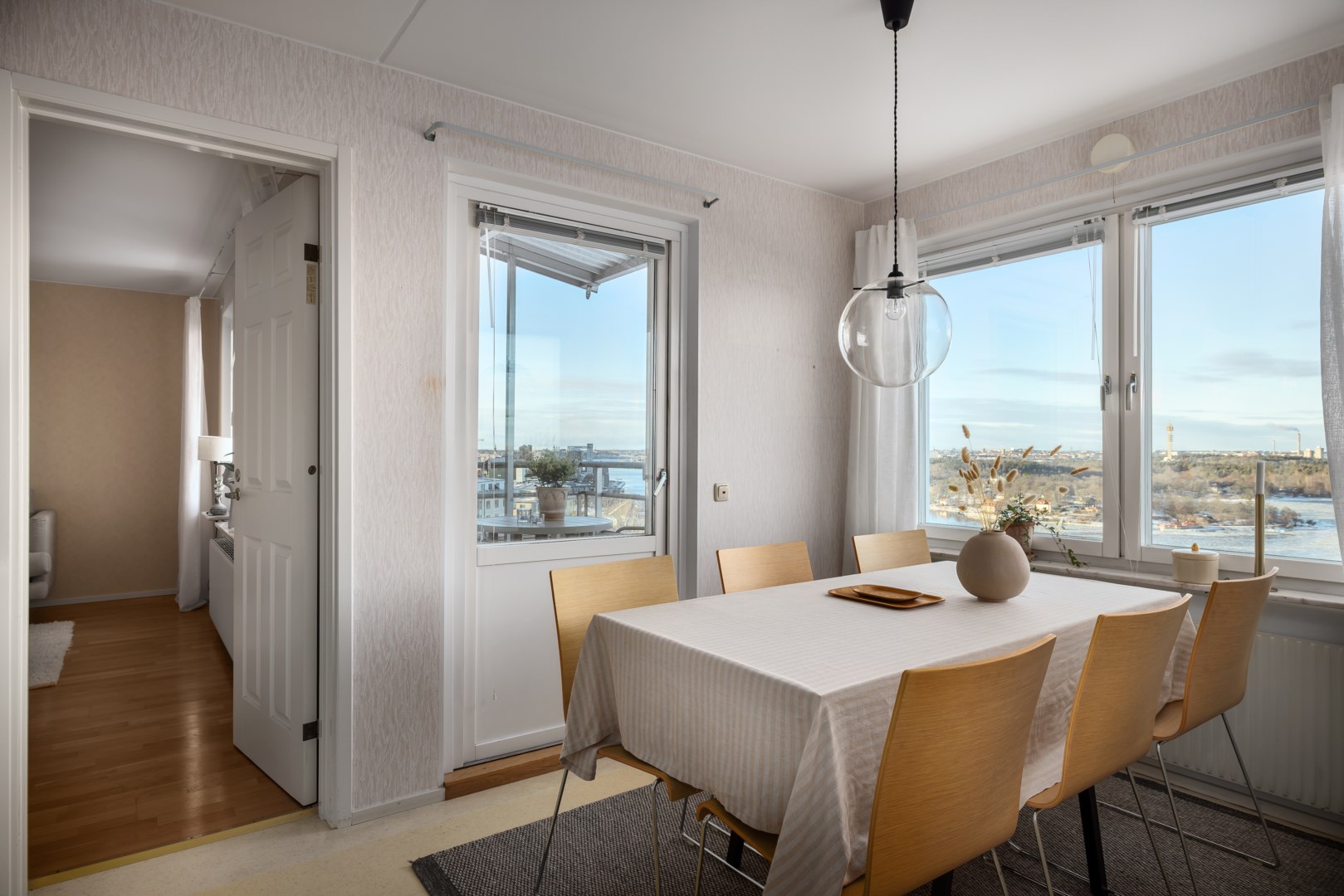 Bostadsbild från Fyrspannsvägen 41, Såld i Jarlaberg, Nacka