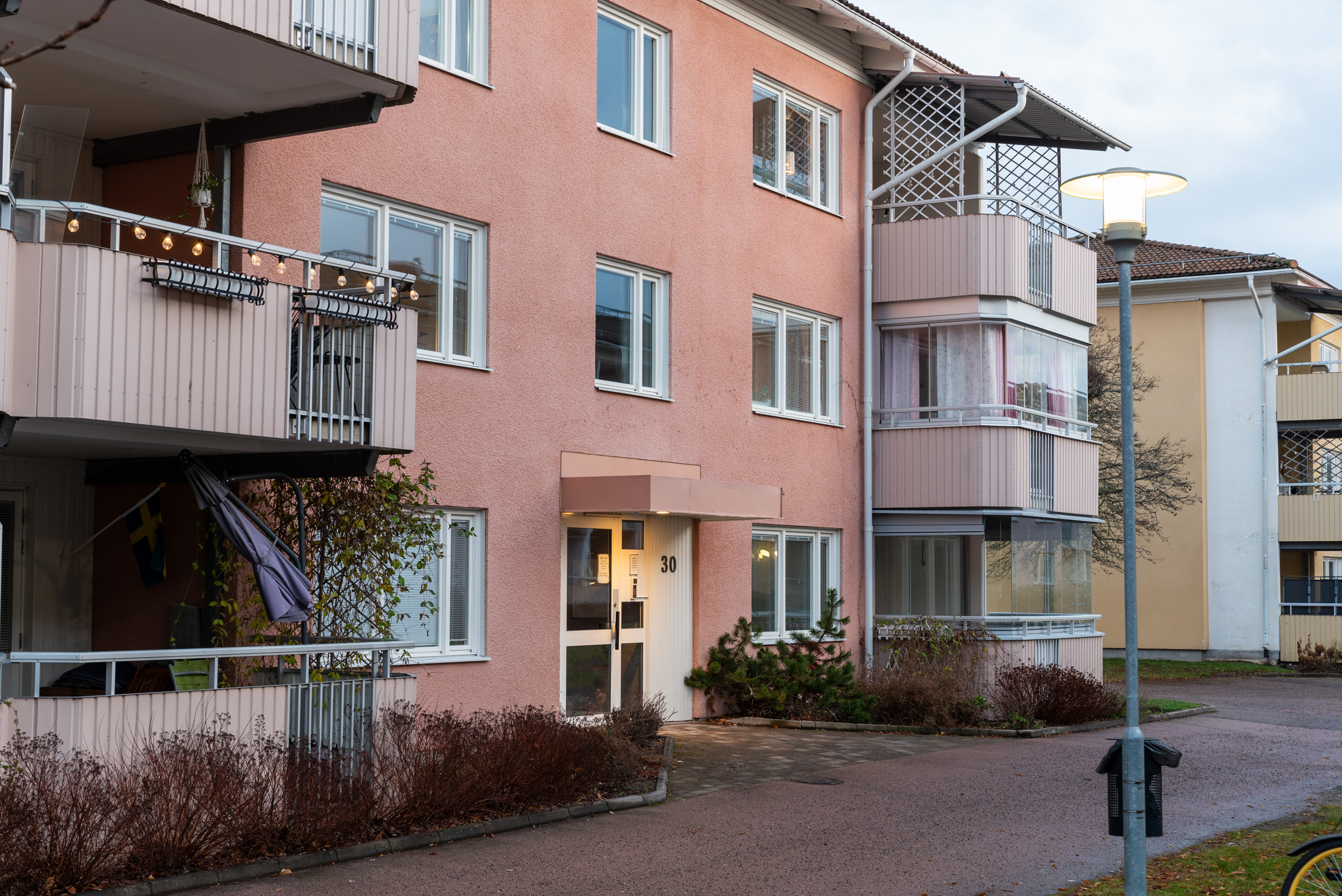 Bostadsbild från Knotavägen 30, Såld i Bjurhovda, Västerås