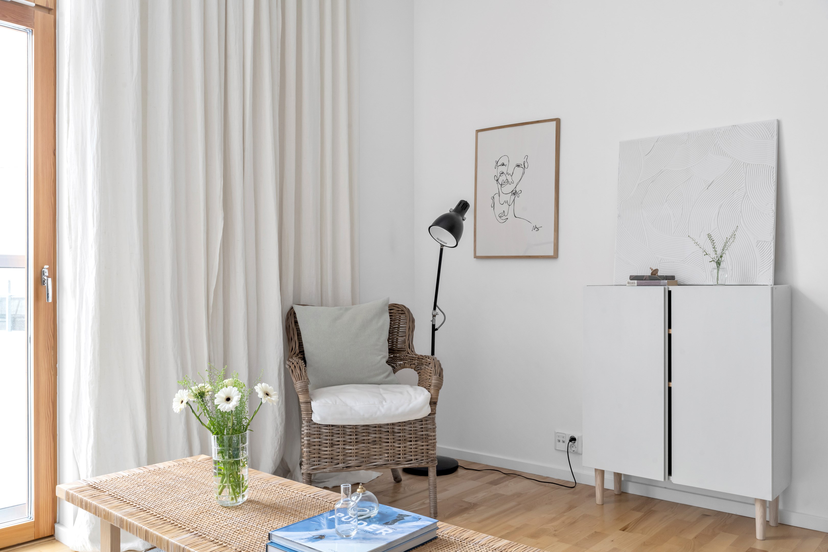 Bostadsbild från Rosendalsvägen 12, Såld i Rosendal, Uppsala