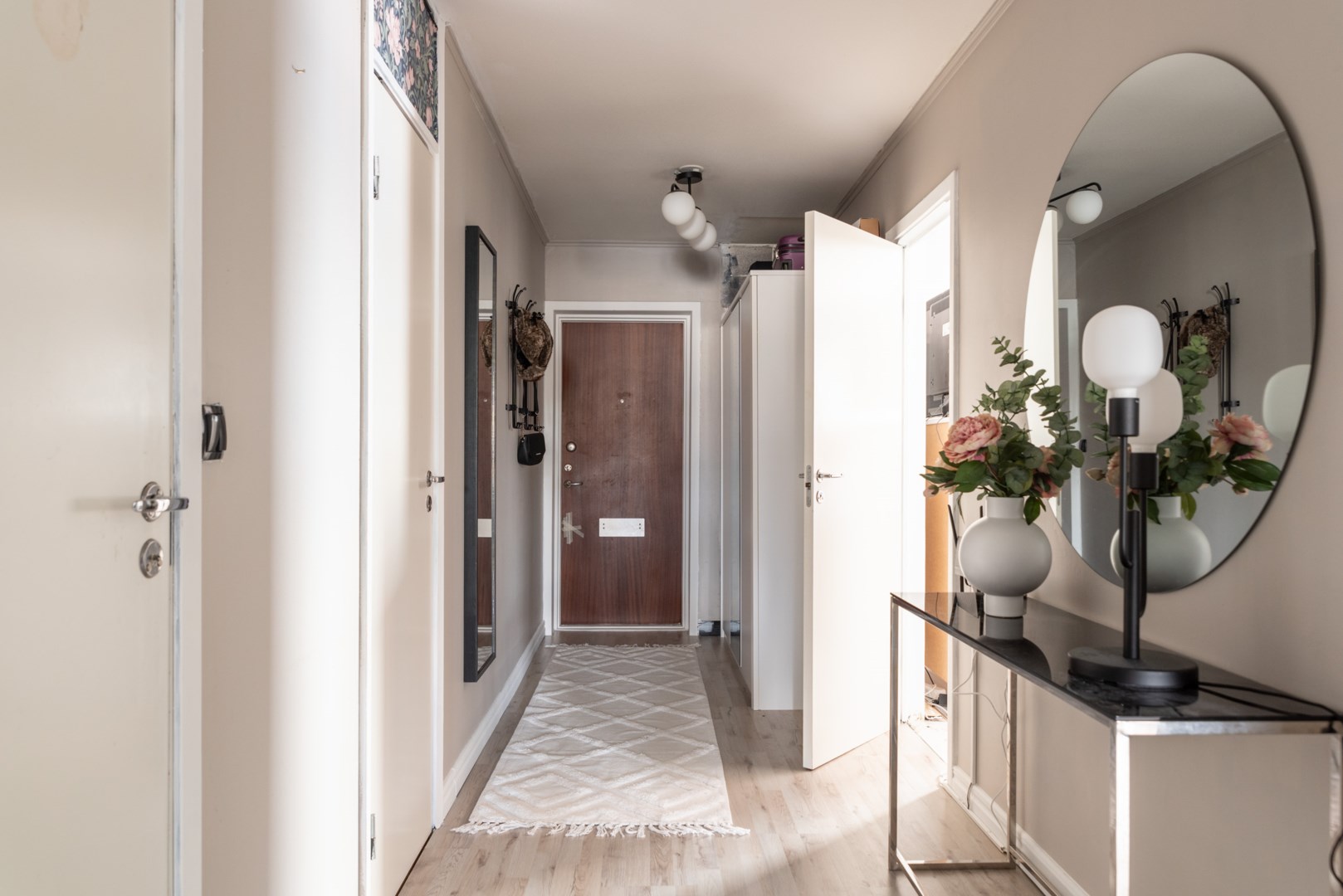 Bostadsbild från Knotavägen 38, Såld i Bjurhovda, Västerås