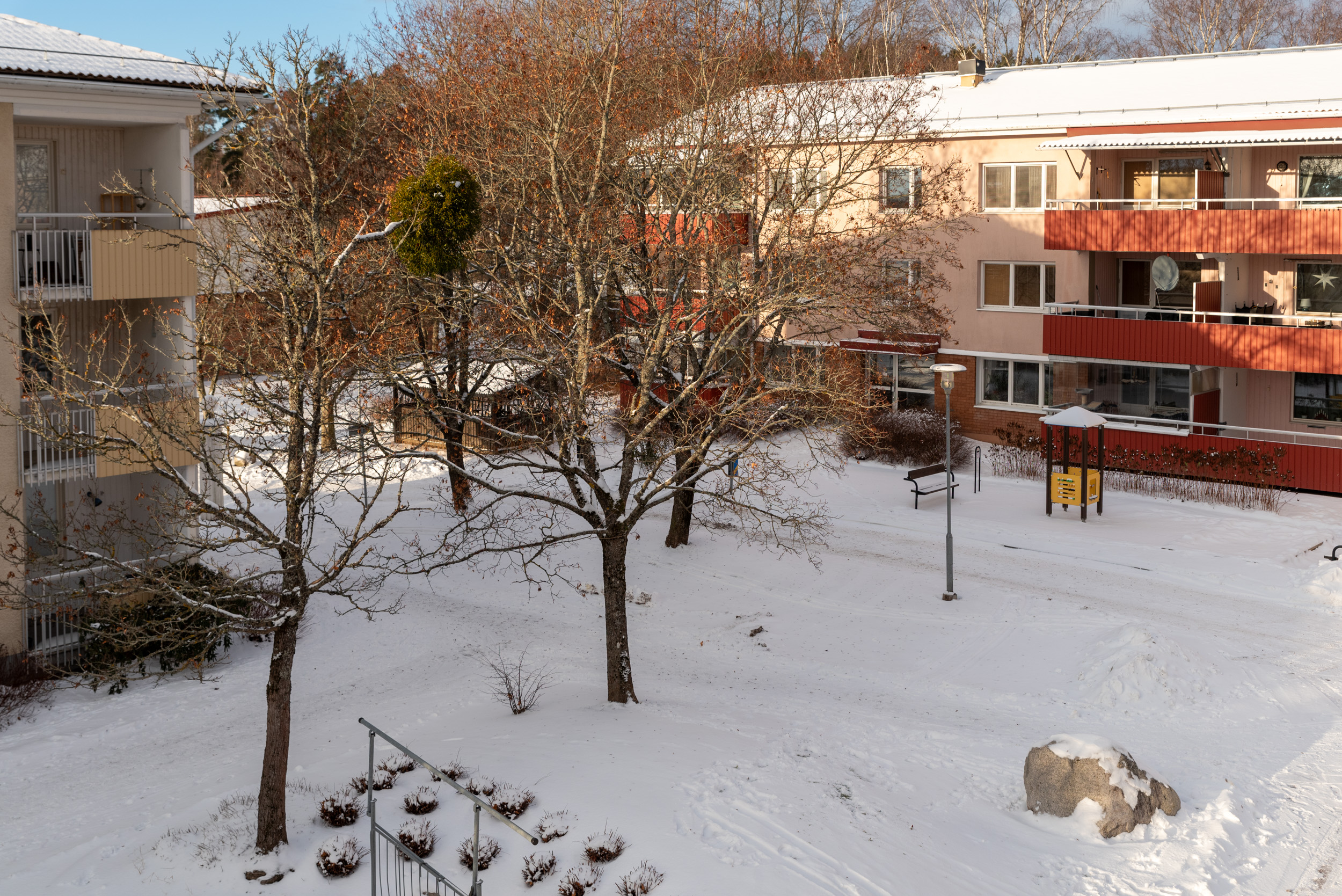 Bostadsbild från Knotavägen 38, Såld i Bjurhovda, Västerås