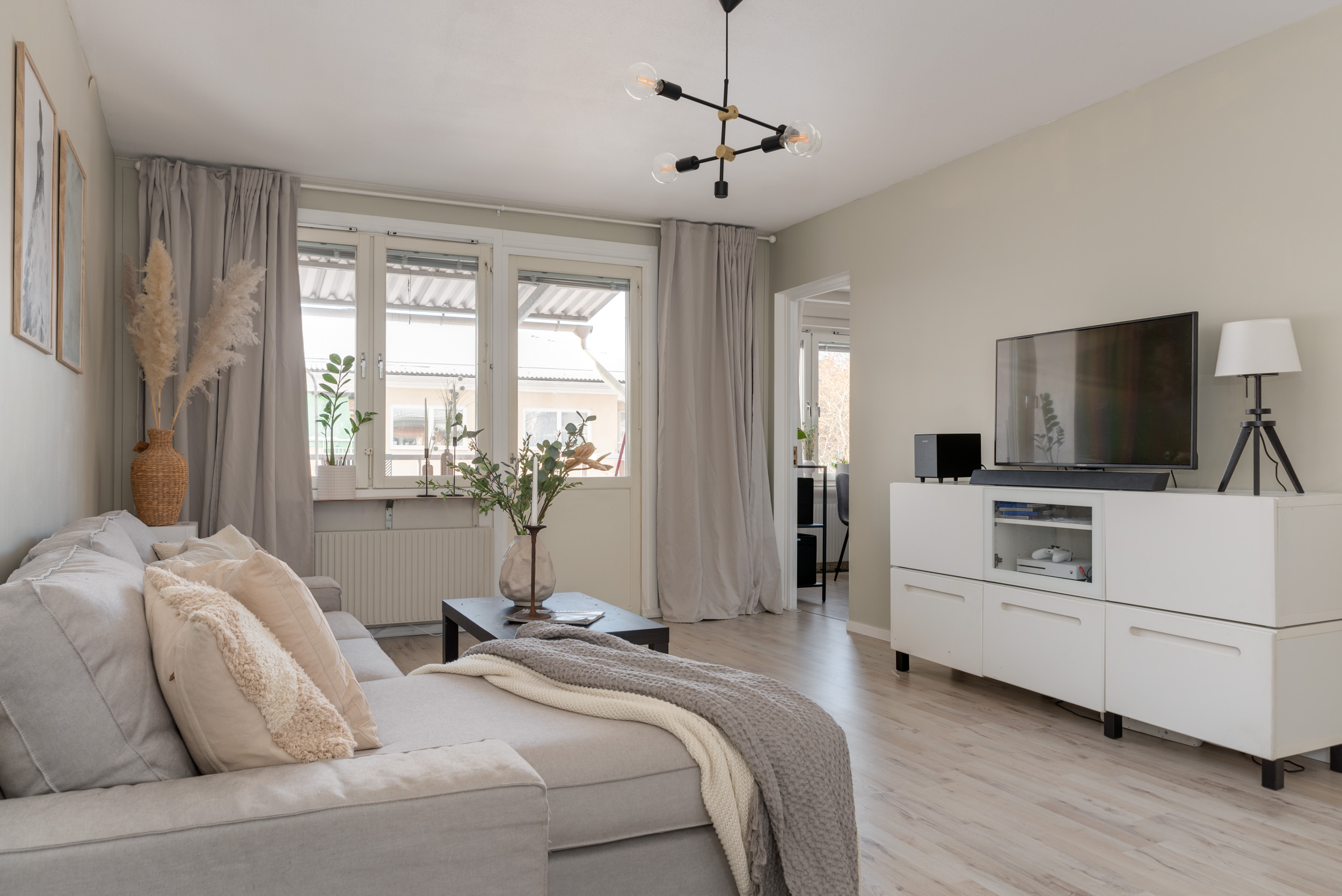 Bostadsbild från Knotavägen 38, Såld i Bjurhovda, Västerås