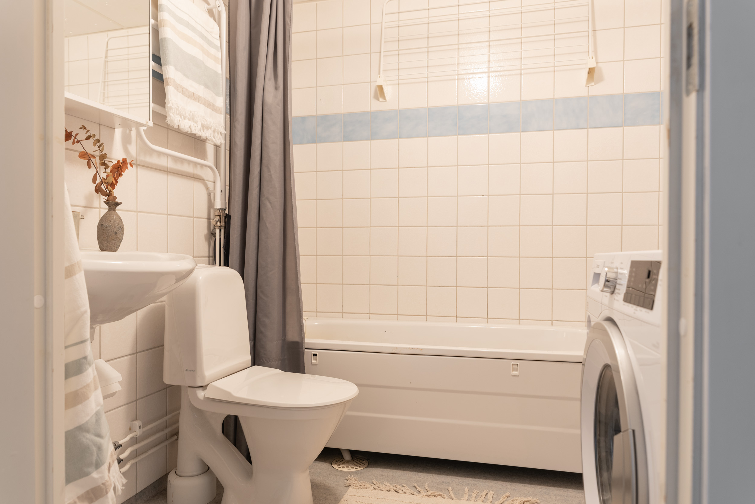 Bostadsbild från Knotavägen 38, Såld i Bjurhovda, Västerås