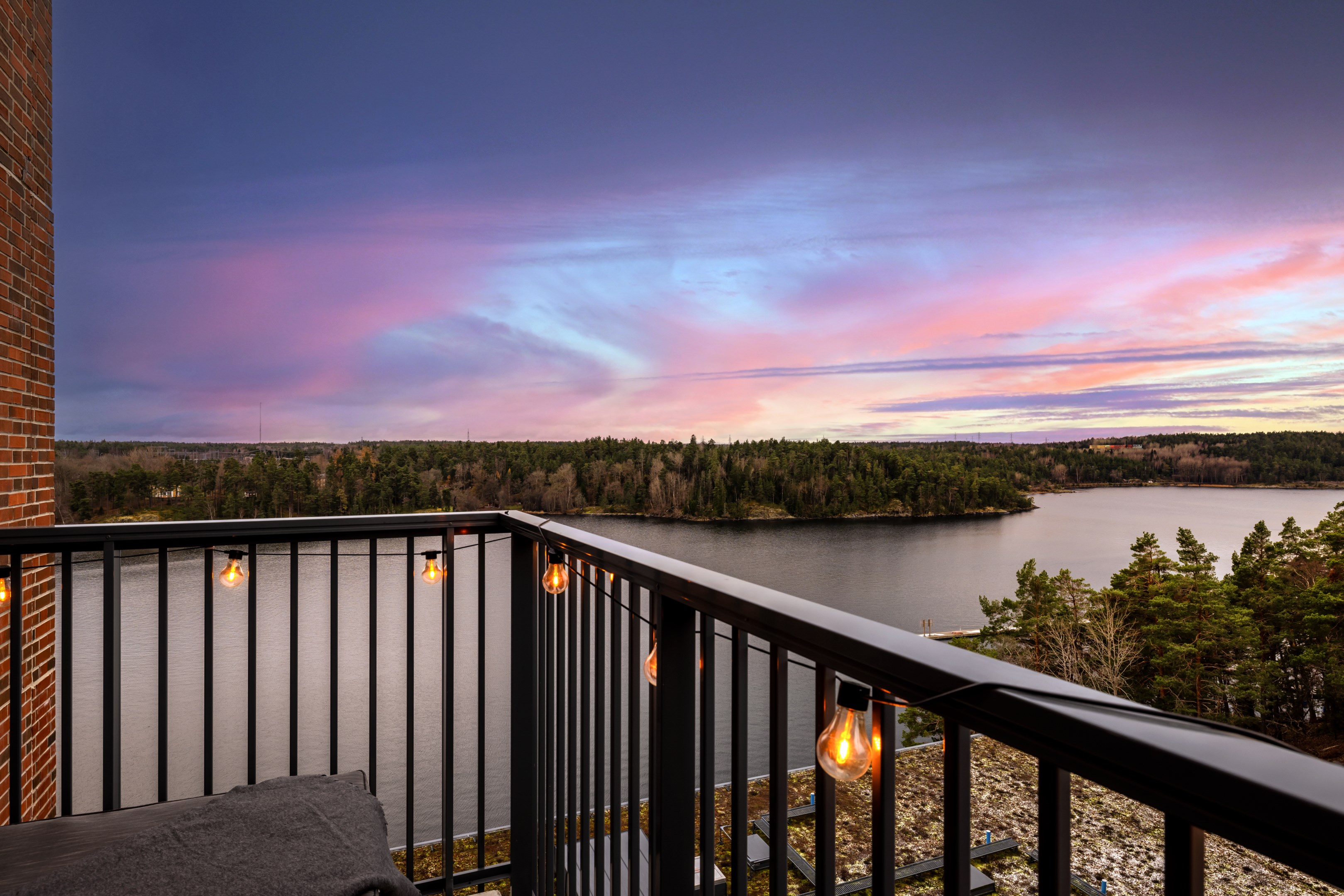 Bostadsbild från Tollareslingan 12, 10/10 tr, Såld i Tollare, Nacka