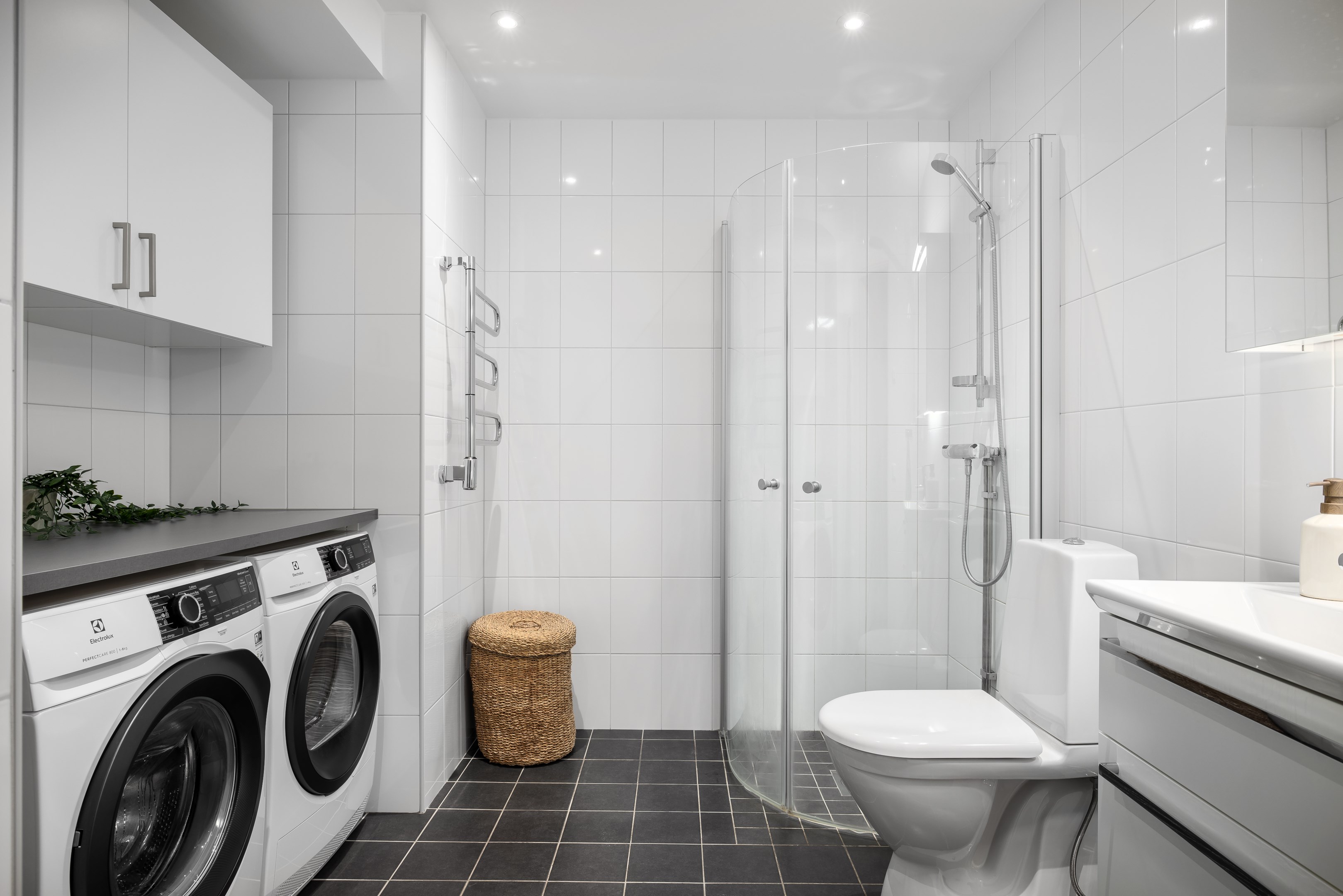 Bostadsbild från Tollareslingan 12, 10/10 tr, Såld i Tollare, Nacka