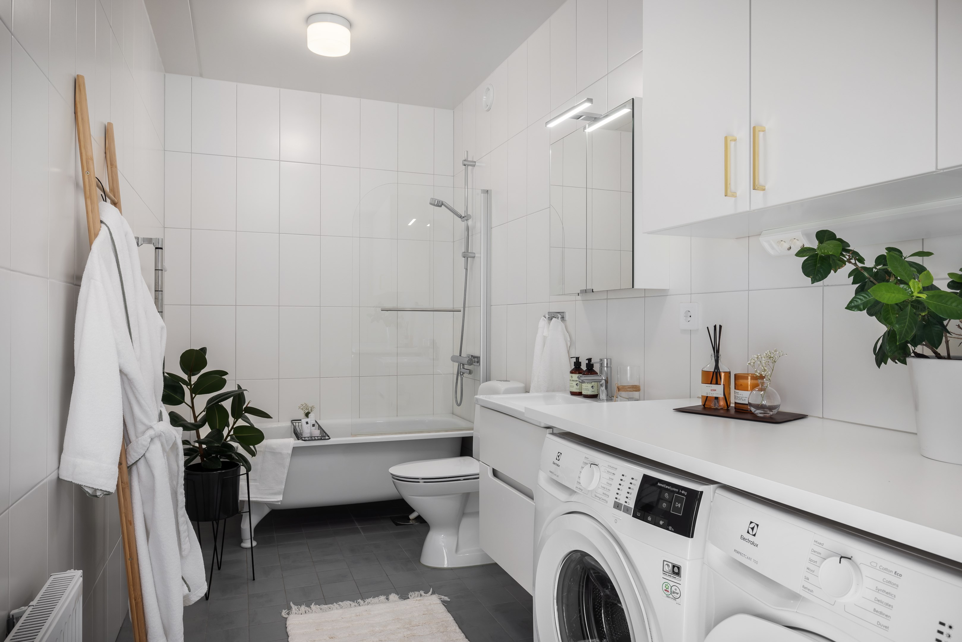 Bostadsbild från Tollareslingan 24, 9tr, Såld i Tollare, Nacka