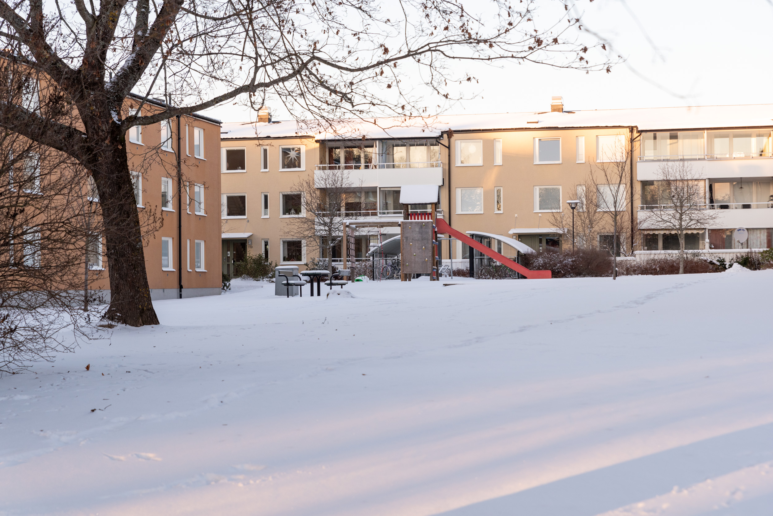 Bostadsbild från Ringduvegatan 113, Såld i Råby, Västerås