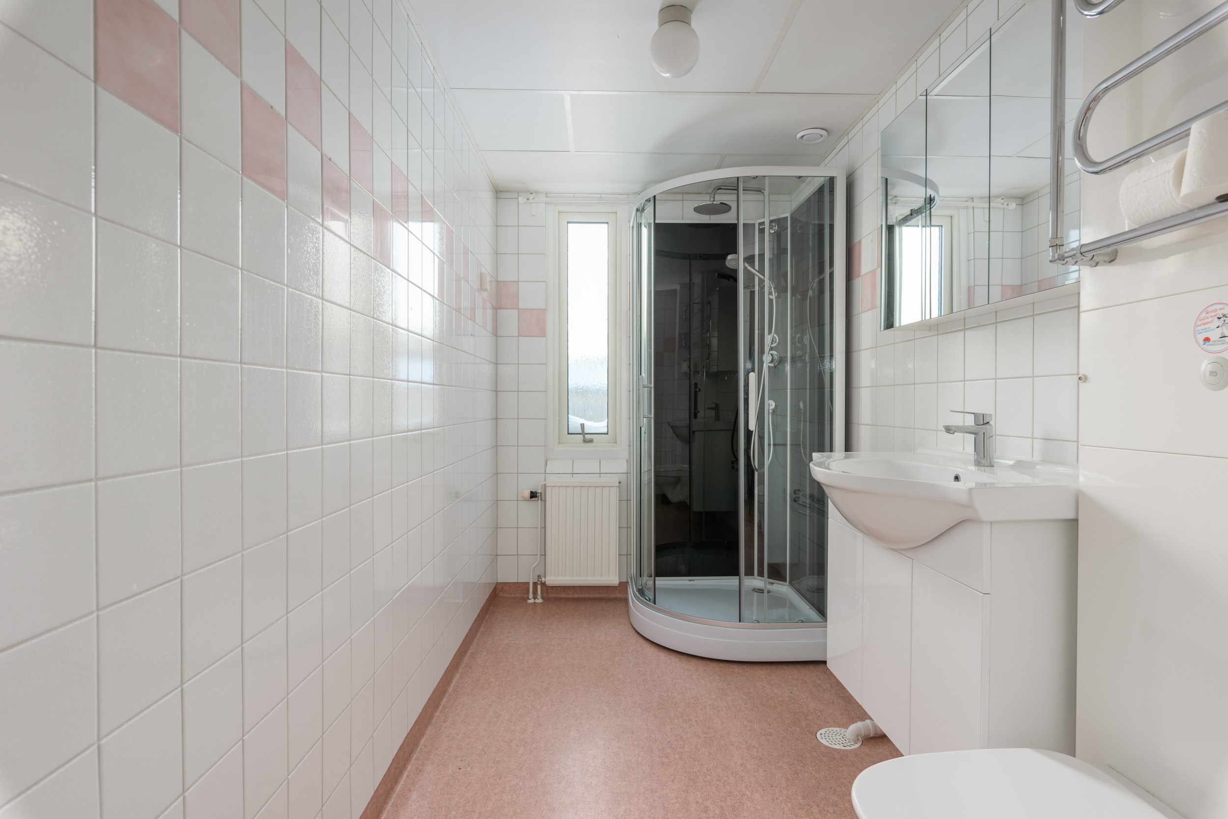 Bostadsbild från Ringduvegatan 113, Såld i Råby, Västerås