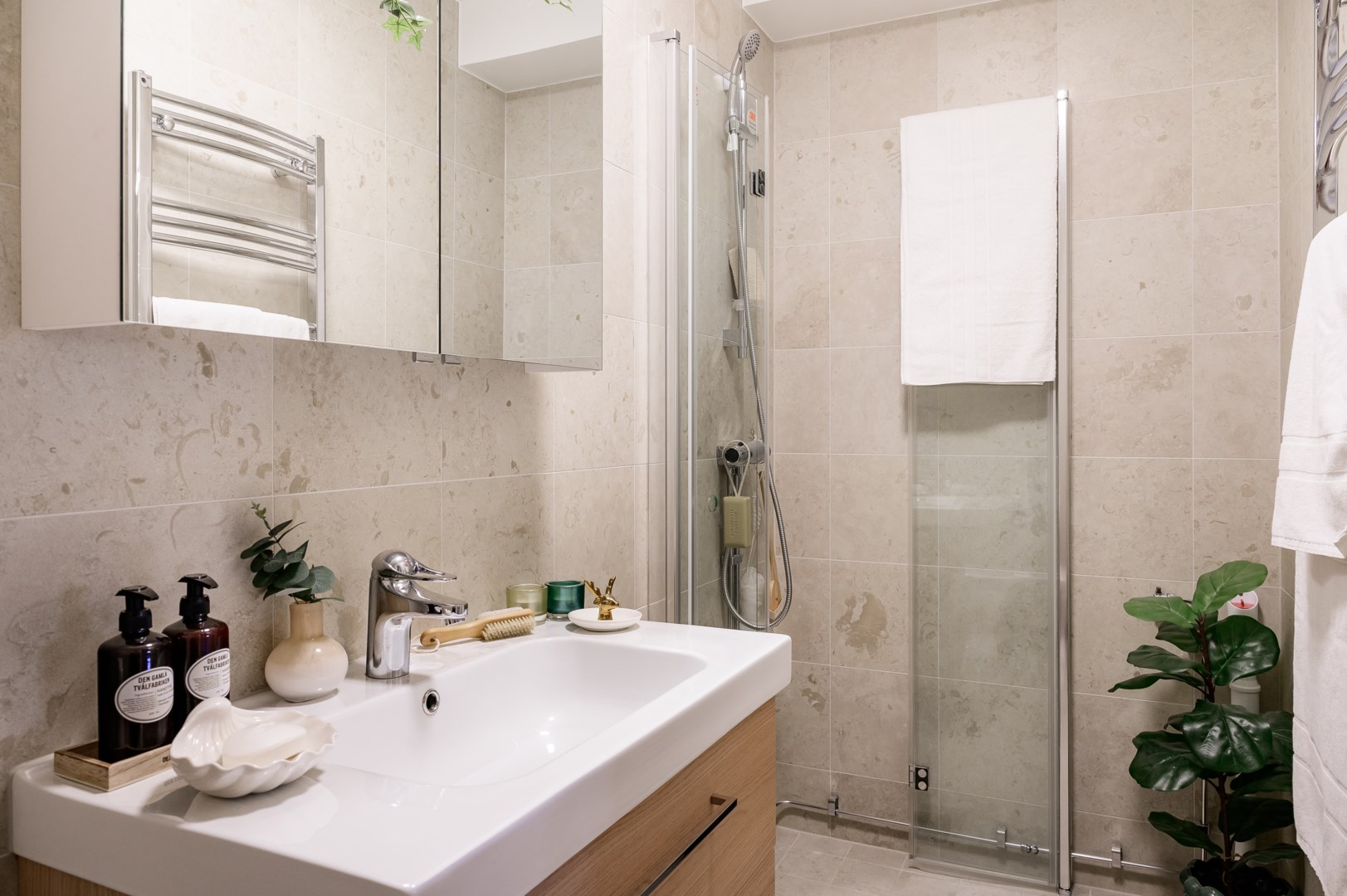 Bostadsbild från Gamla Skolvägen 28, Såld i Saltsjöbaden, Nacka