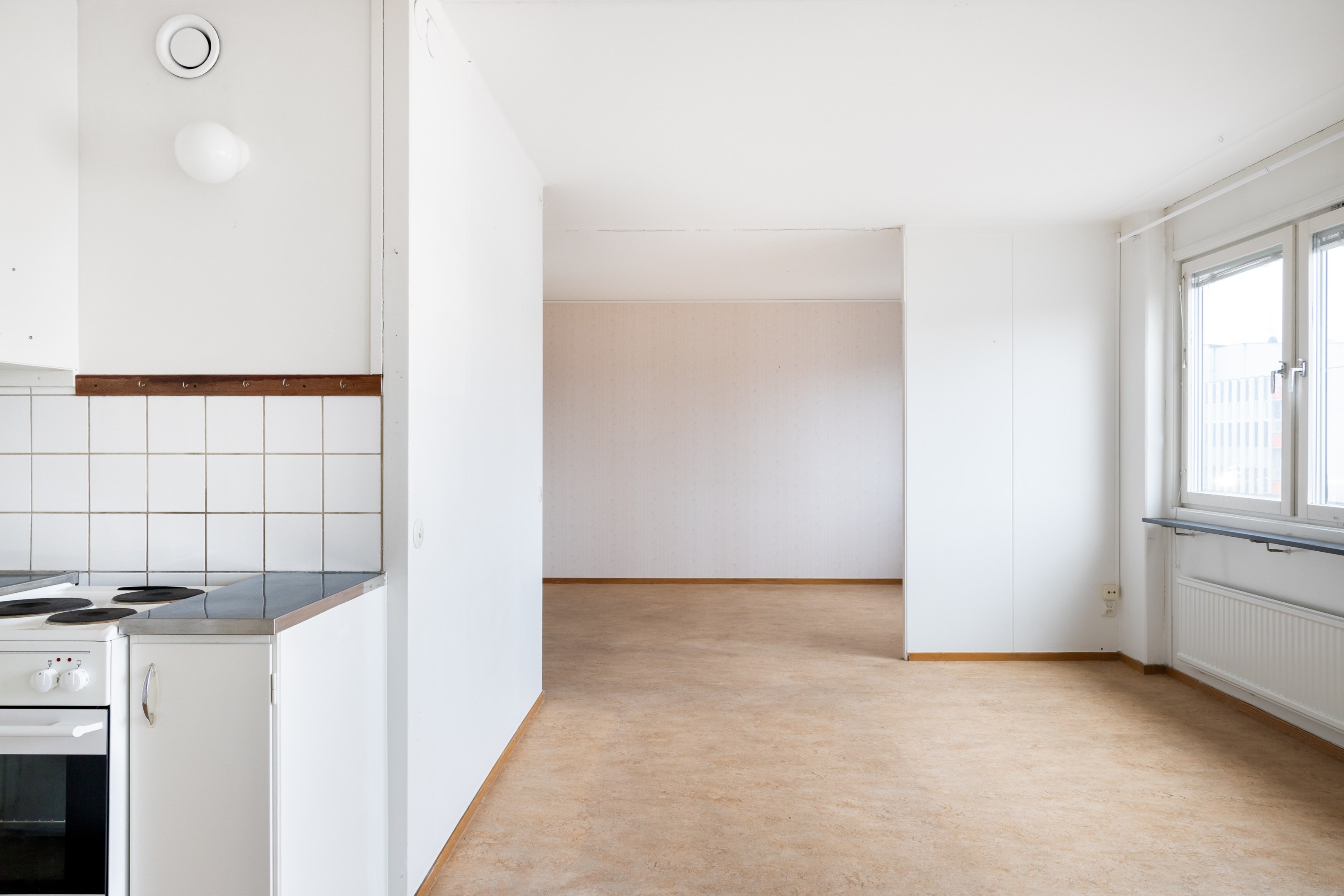 Bortom vardagsrummet finns möjlighet att bygga ett till sovrum