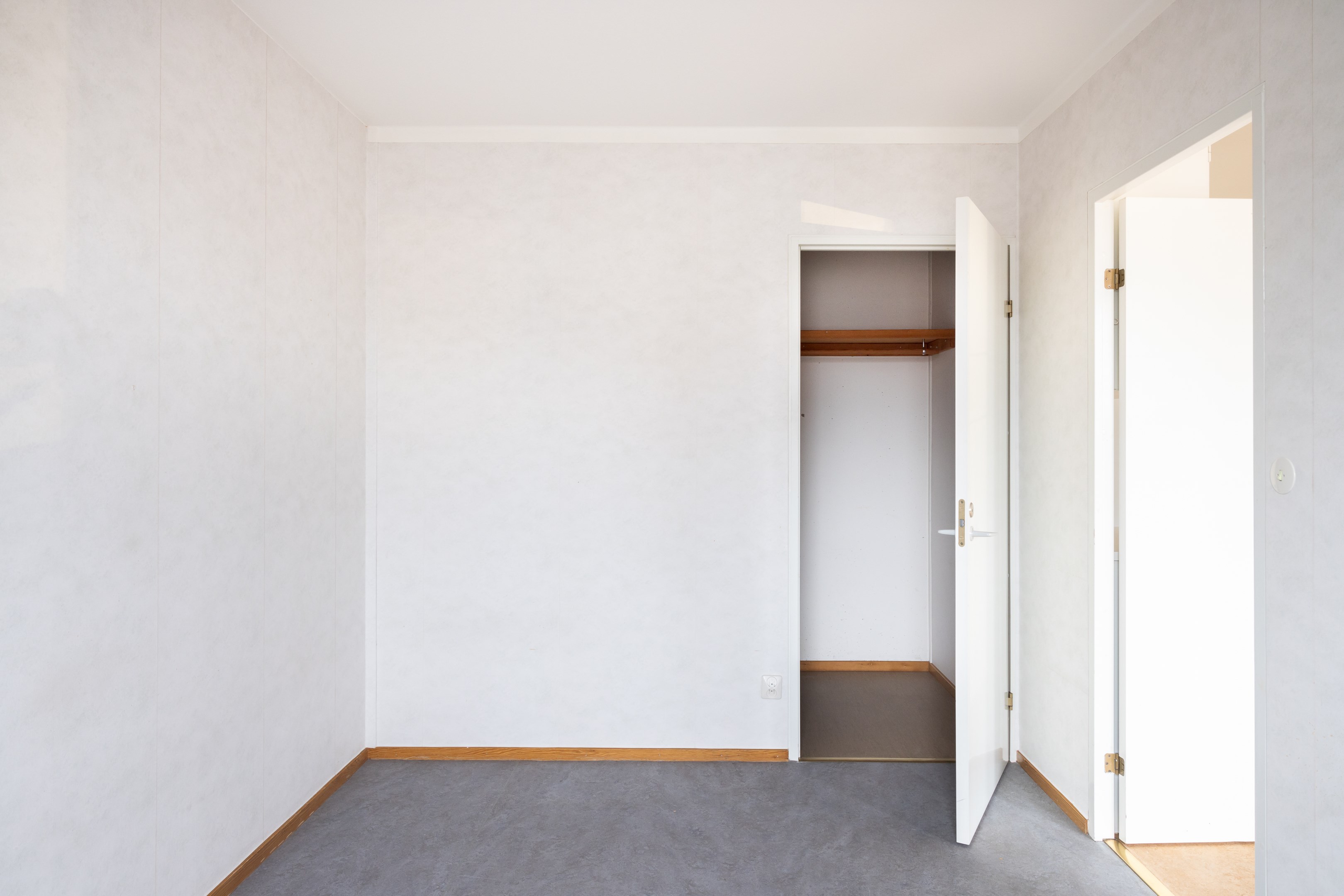 Klädkammare i sovrum 1