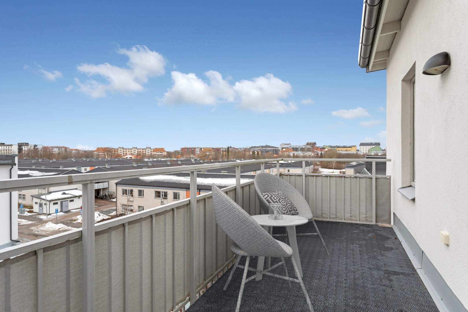 Bostadsbild från Råbyvägen 48, Såld i Kvarngärdet, Uppsala