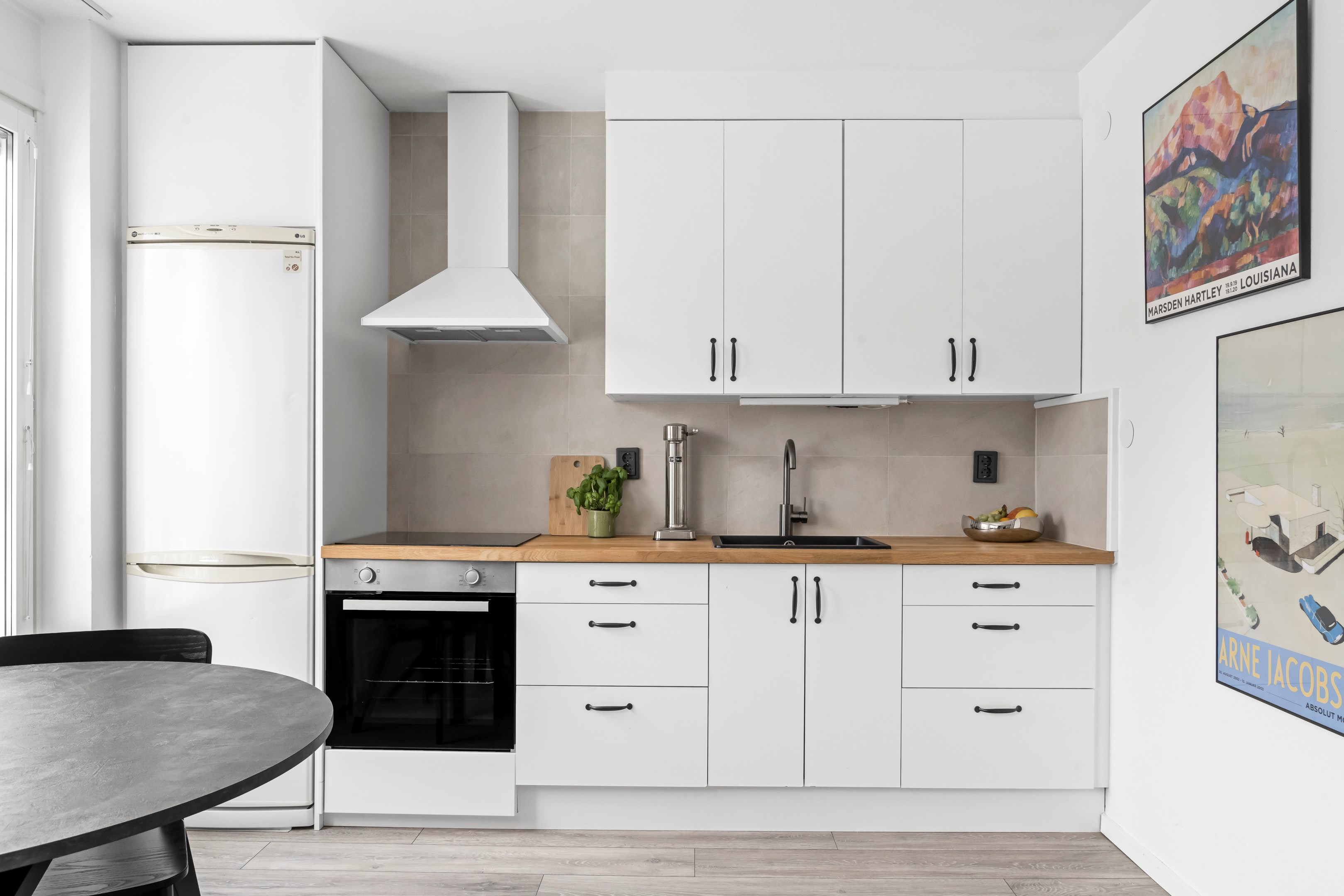 Bostadsbild från Fjärdhundragatan 14, Såld i Tunabackar, Uppsala