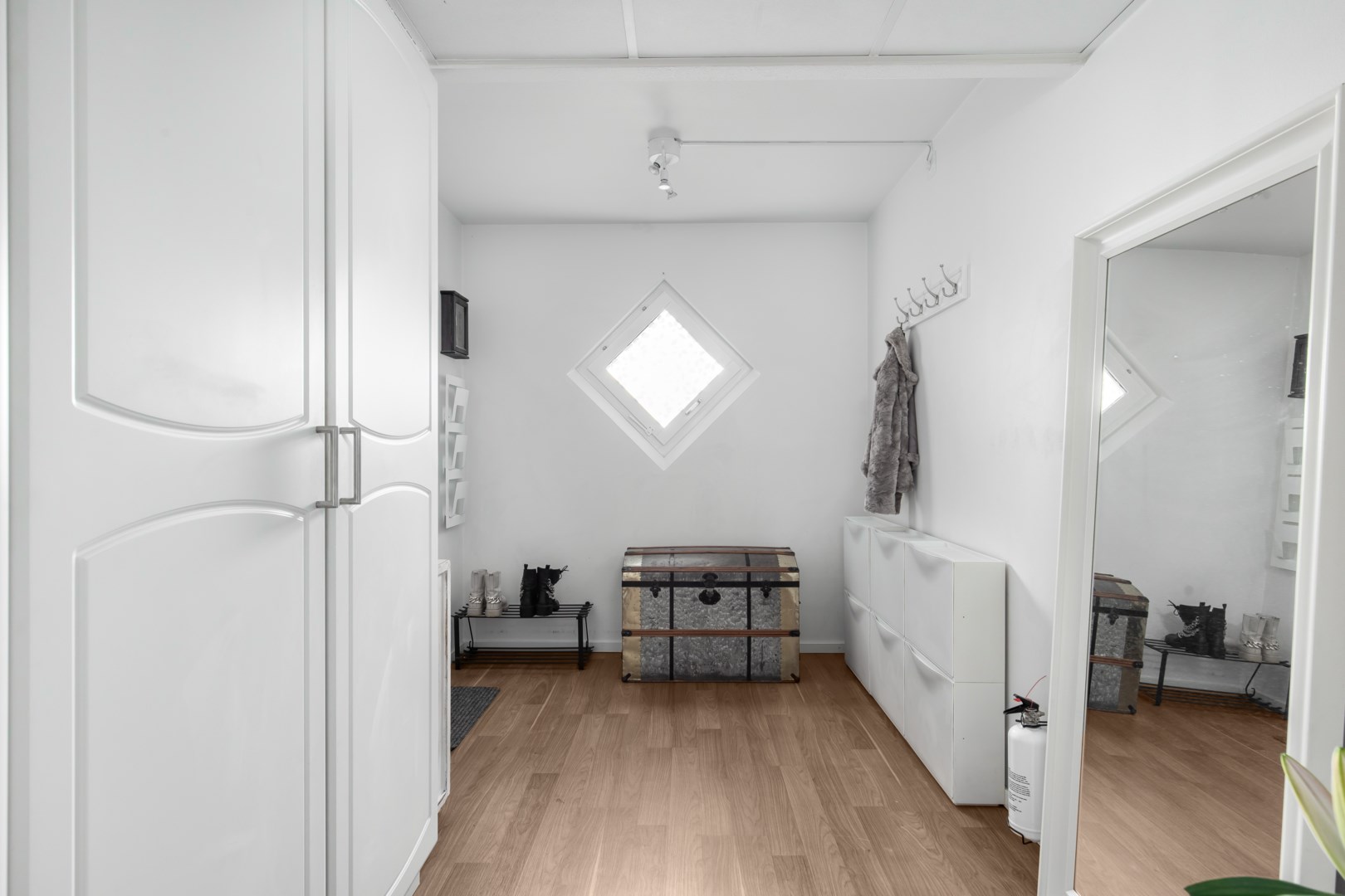 Bostadsbild från Ängsbacken 3, Såld i Björknäs, Nacka