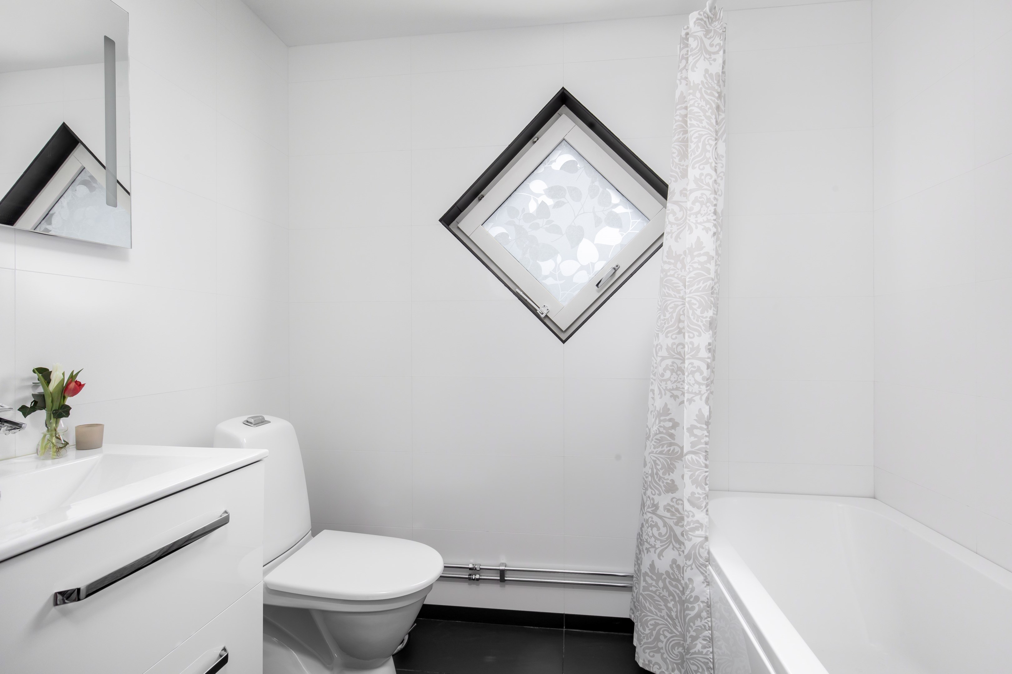 Bostadsbild från Ängsbacken 3, Såld i Björknäs, Nacka