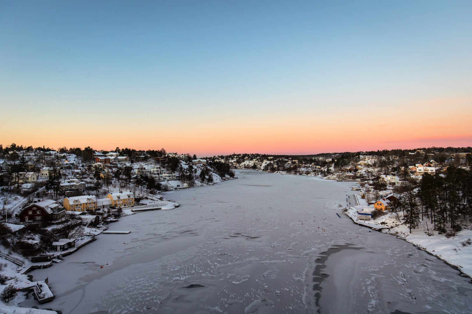 Bostadsbild från Ängsbacken 3, Såld i Björknäs, Nacka
