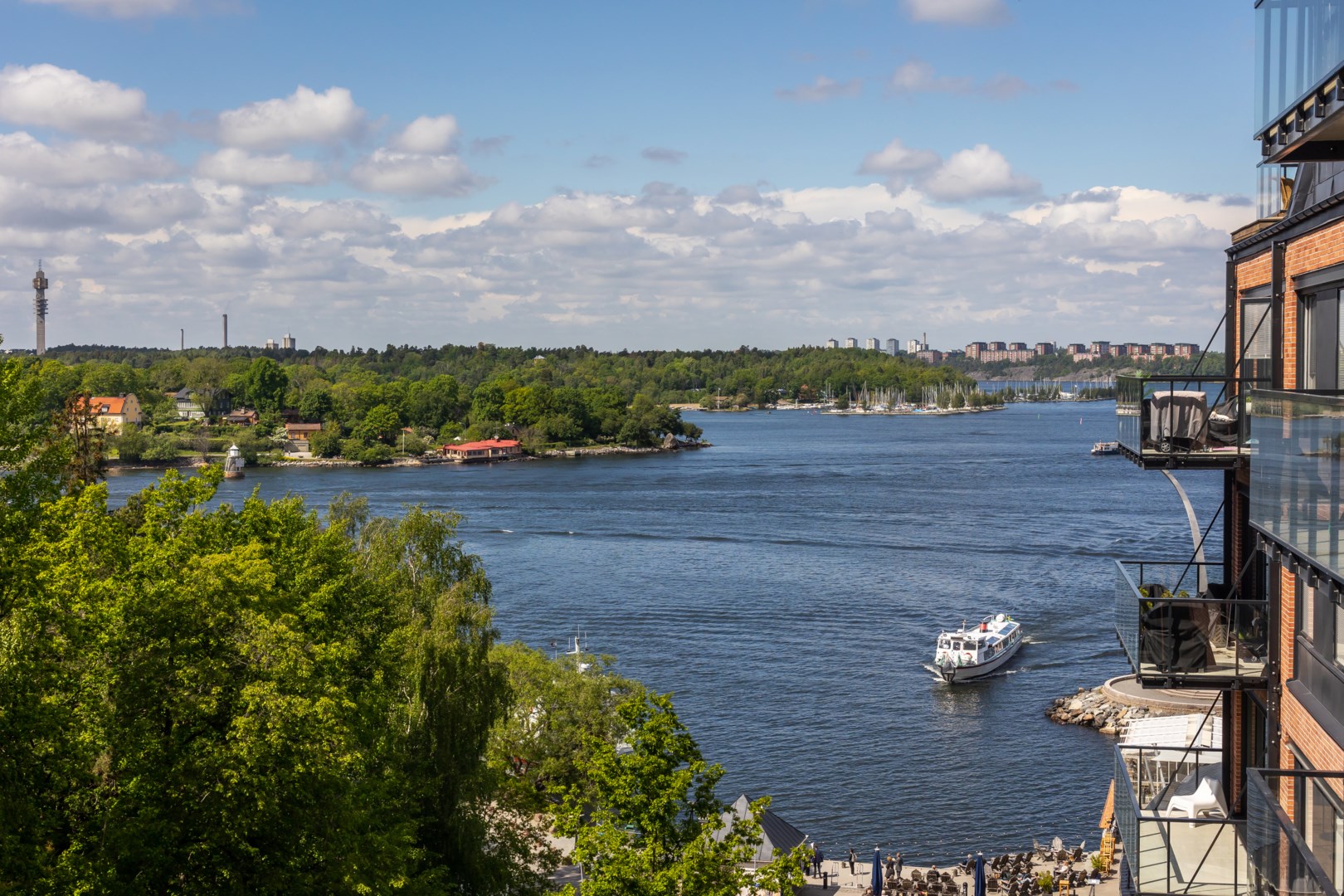 Bostadsbild från Landåvägen 73, Såld i Jarlaberg, Nacka
