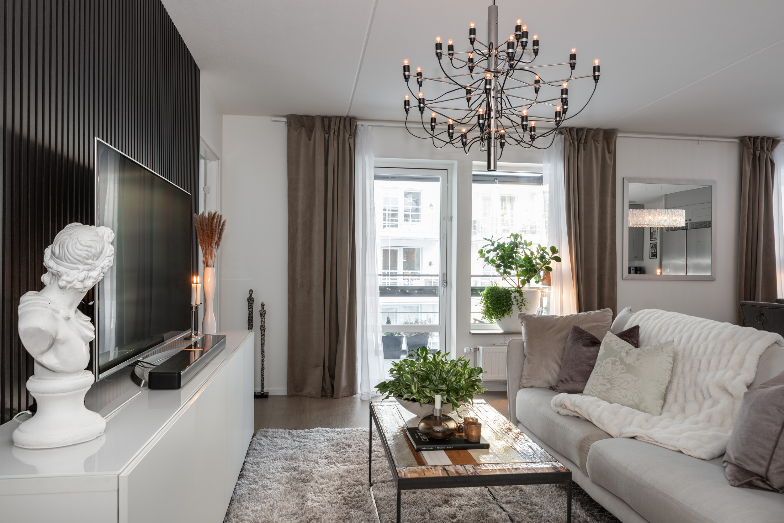 Bostadsbild från Sjöjungfrugatan 4, Såld i Öster Mälarstrand, Västerås