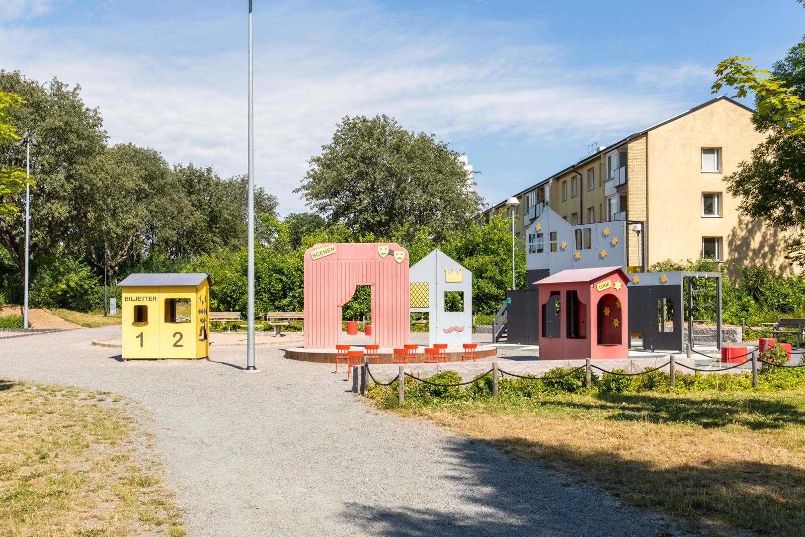 Bostadsbild från Svärdsliljegatan 4, Såld i Salabacke, Uppsala