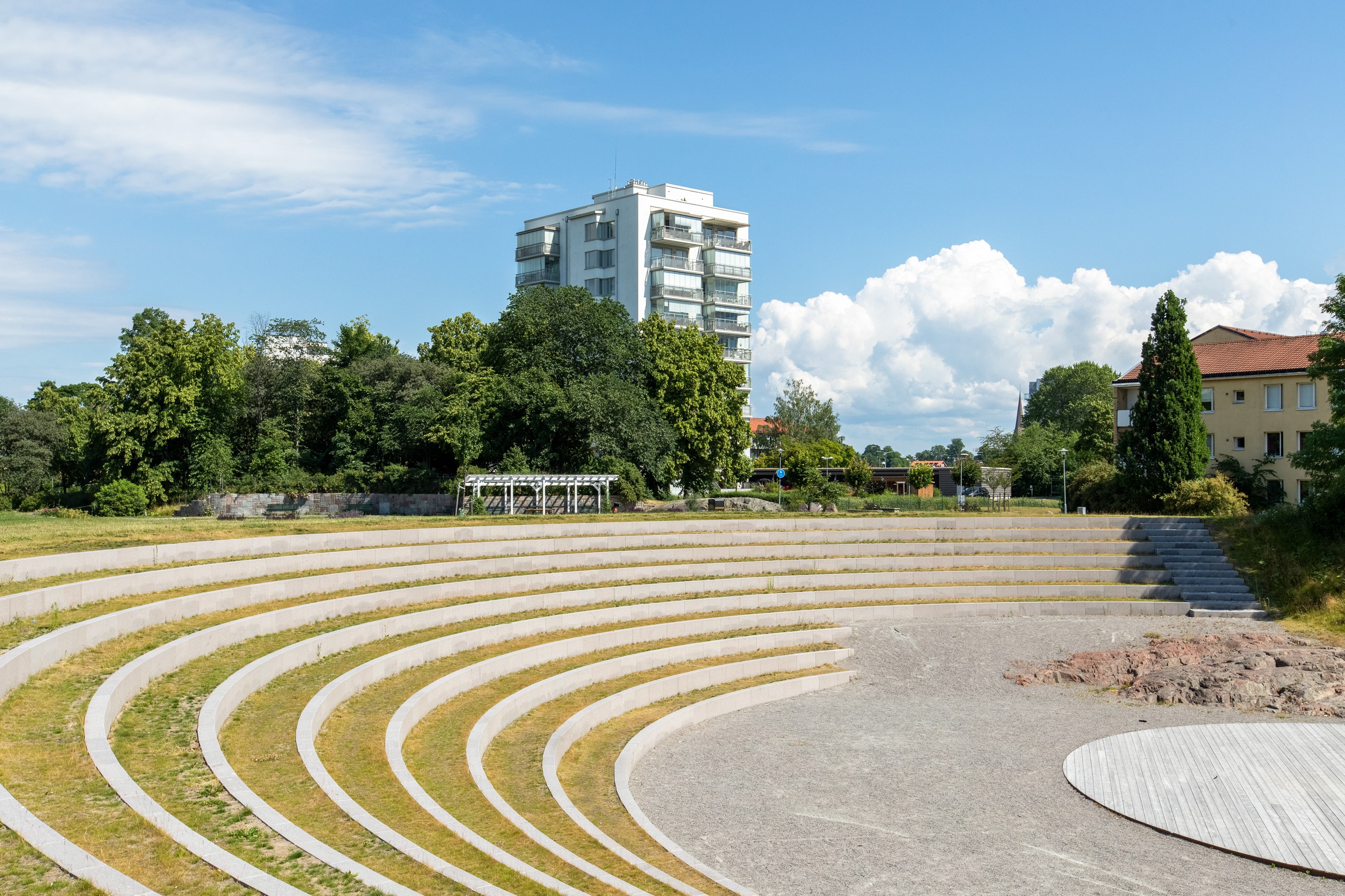 Bostadsbild från Svärdsliljegatan 4, Såld i Salabacke, Uppsala