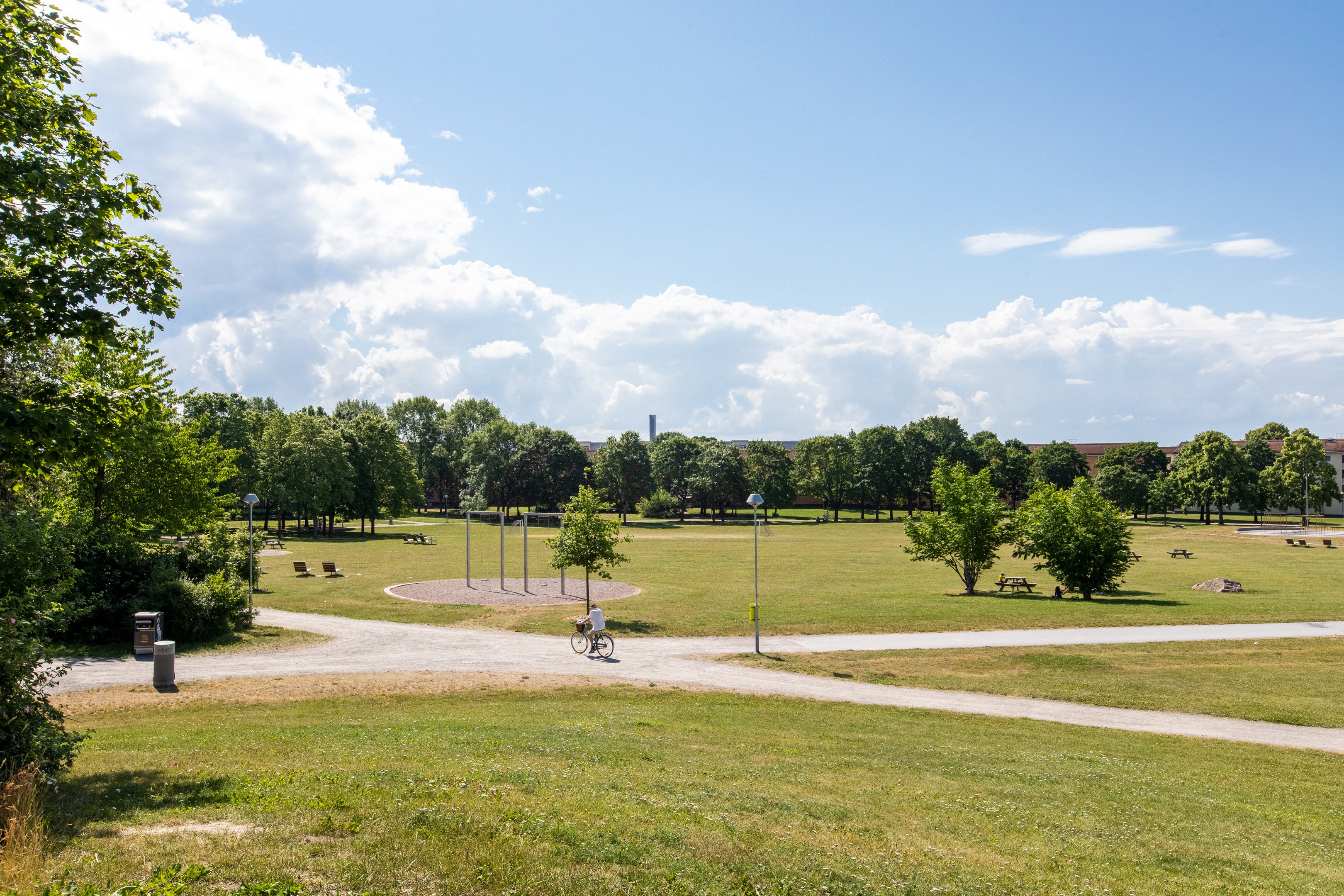 Bostadsbild från Svärdsliljegatan 4, Såld i Salabacke, Uppsala