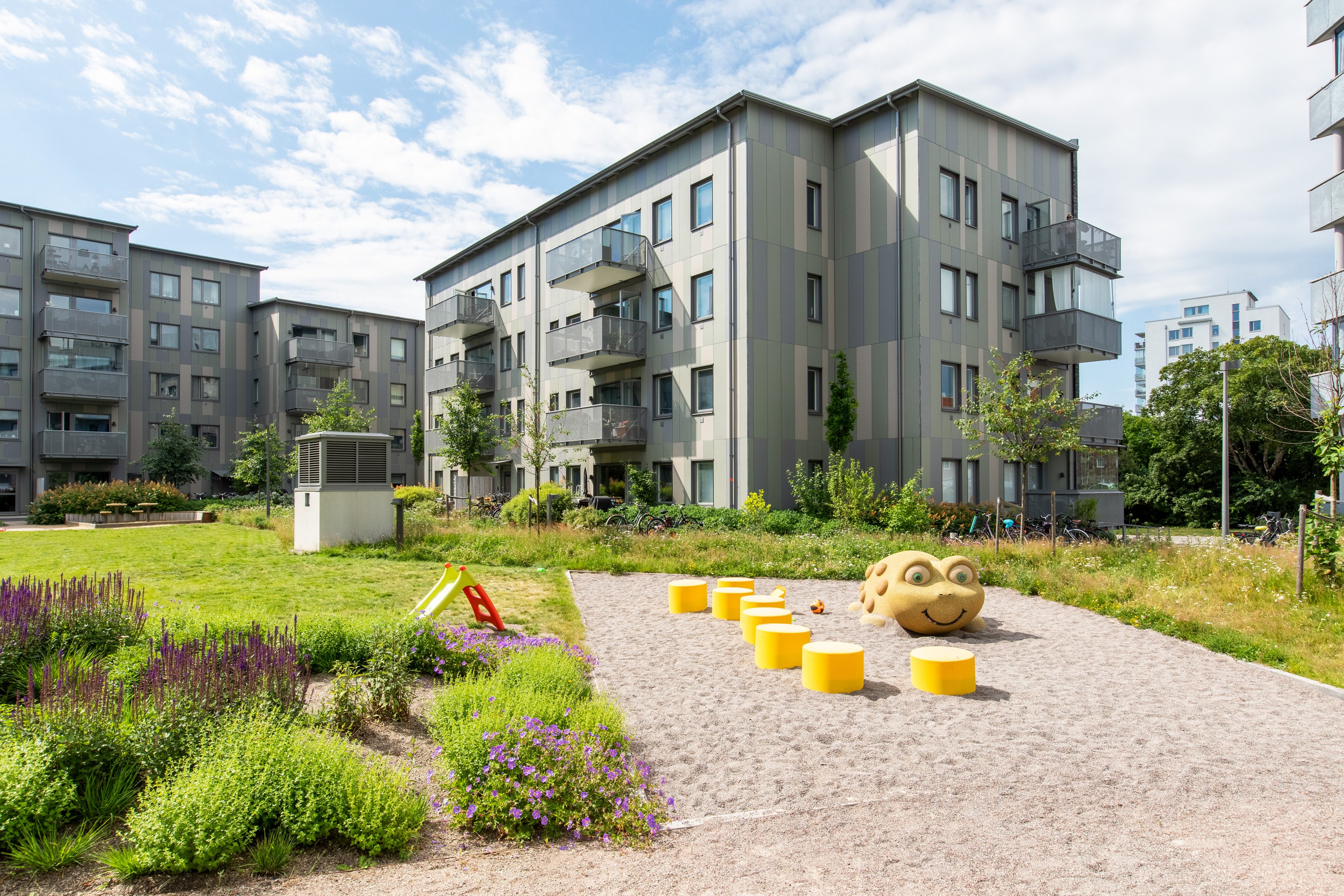 Bostadsbild från Svärdsliljegatan 4, Såld i Salabacke, Uppsala