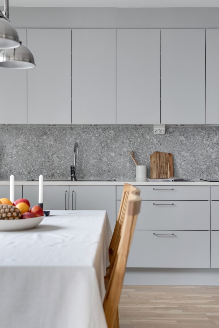 Bostadsbild från Svärdsliljegatan 4, Såld i Salabacke, Uppsala