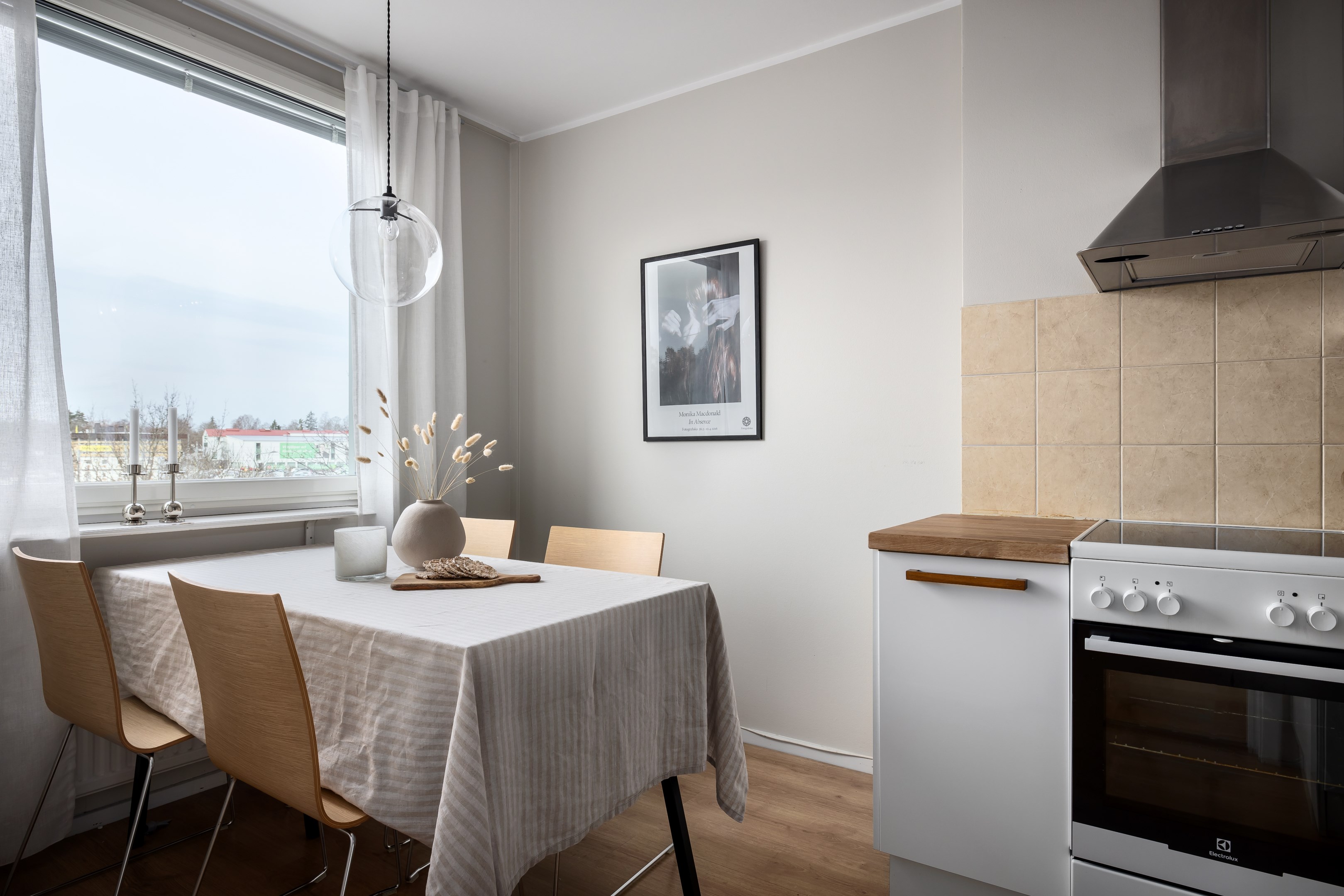 Bostadsbild från Näsbydalsvägen 8, 3tr, Såld i Näsbydal, Täby