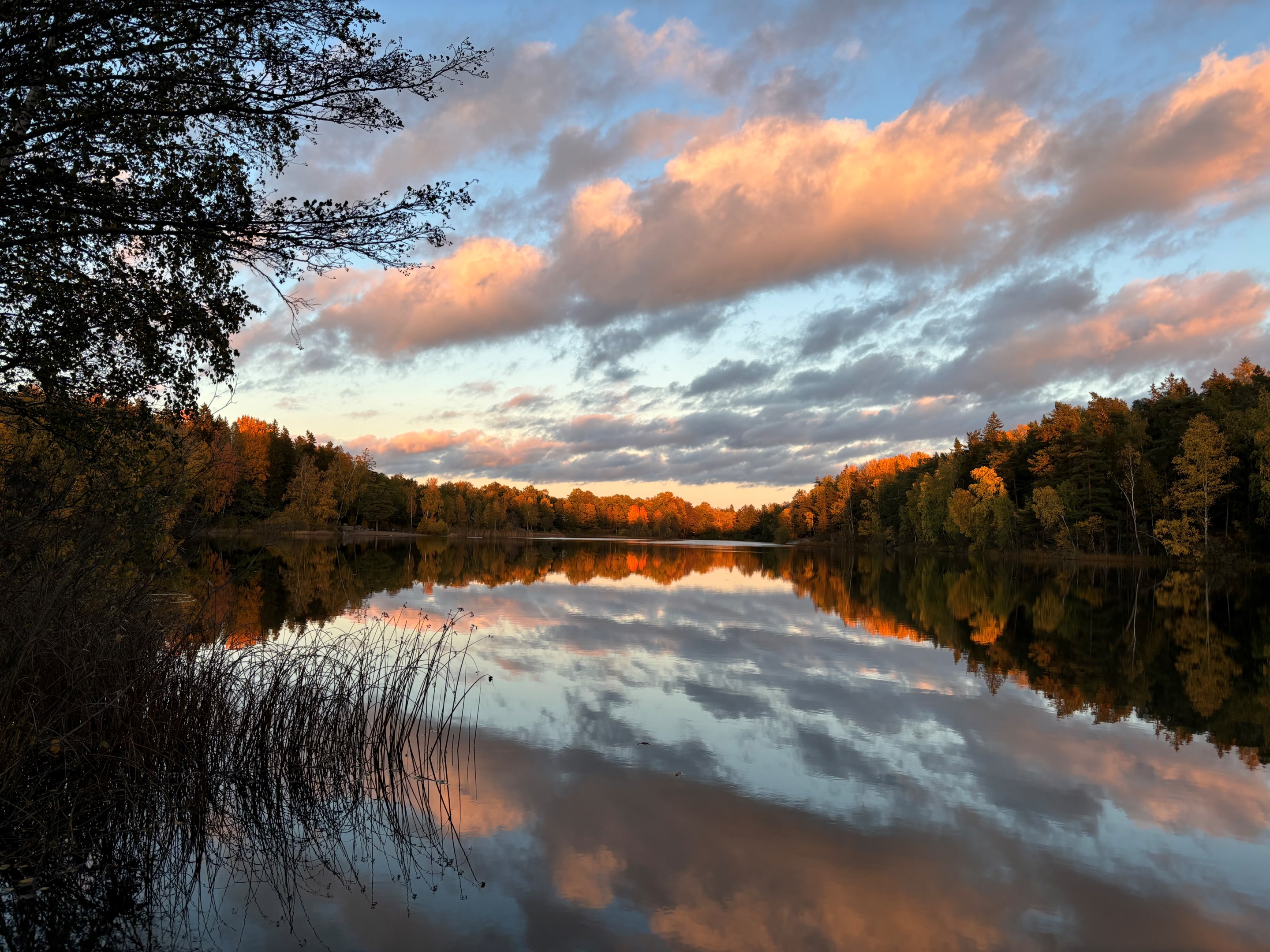 Bostadsbild från Tranvägen 2, 6tr, Till salu i Saltängen, Nacka
