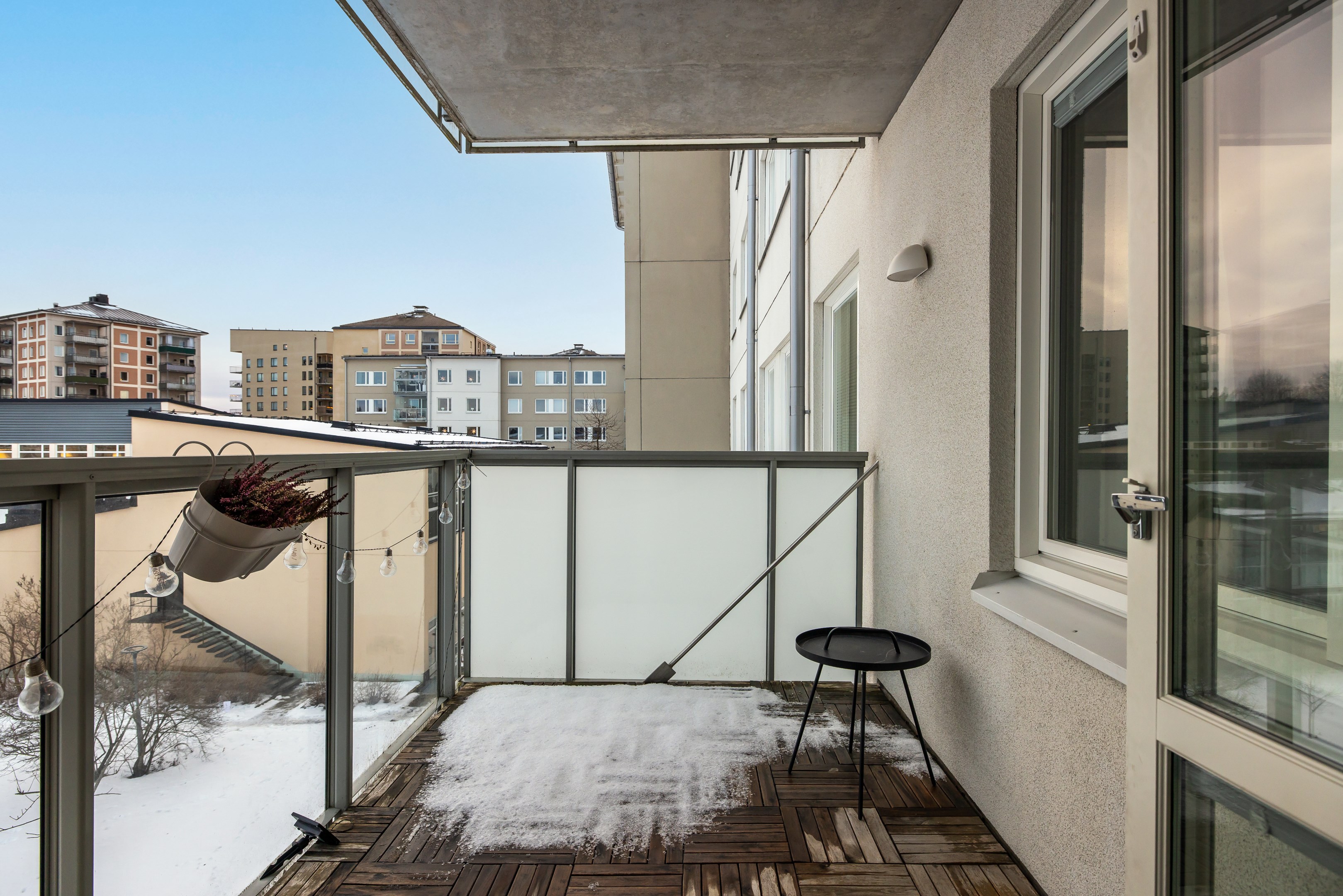 Bostadsbild från Söderarmsvägen 25, 2tr, Såld i Kärrtorp, Stockholm