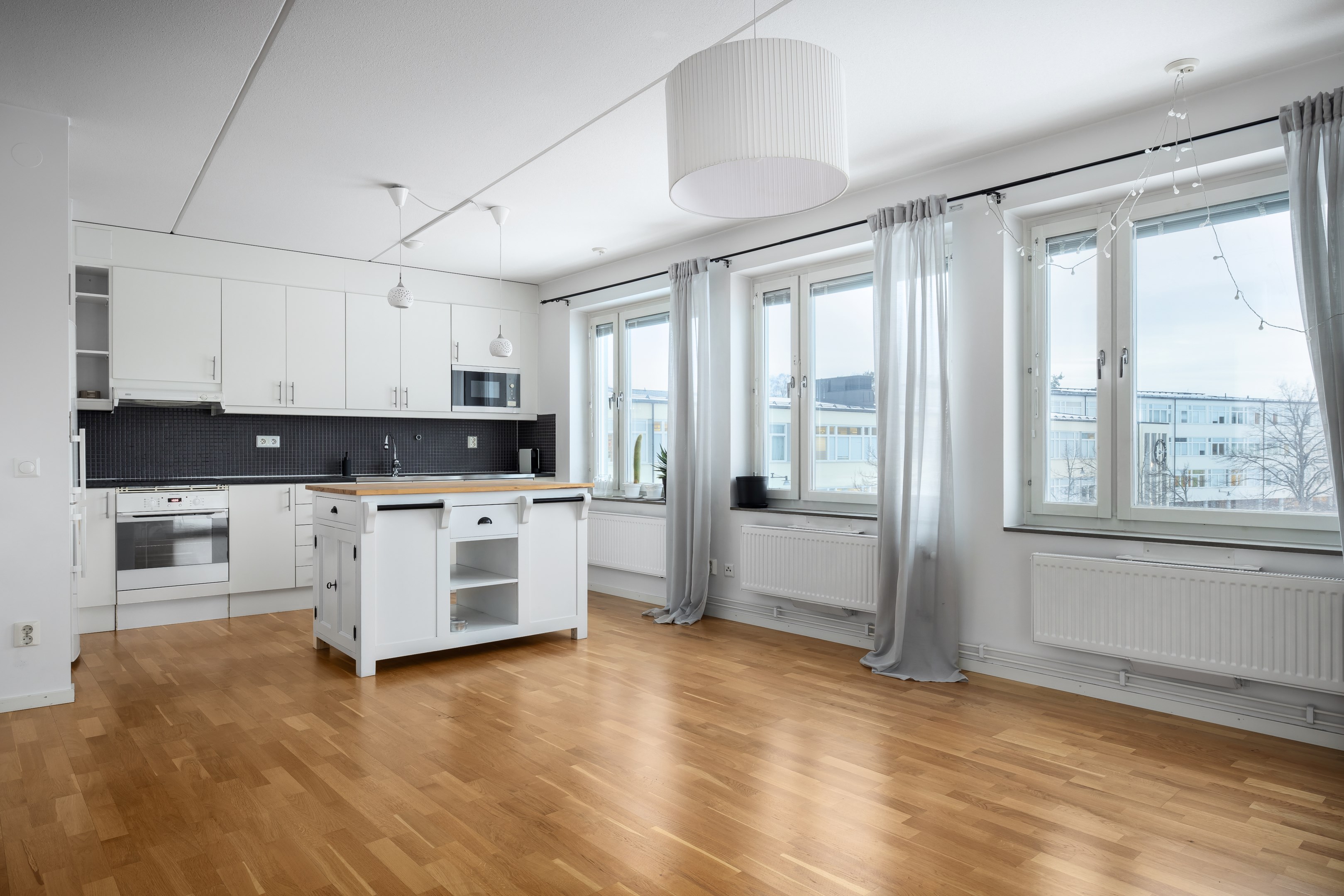 Bostadsbild från Söderarmsvägen 25, 2tr, Såld i Kärrtorp, Stockholm